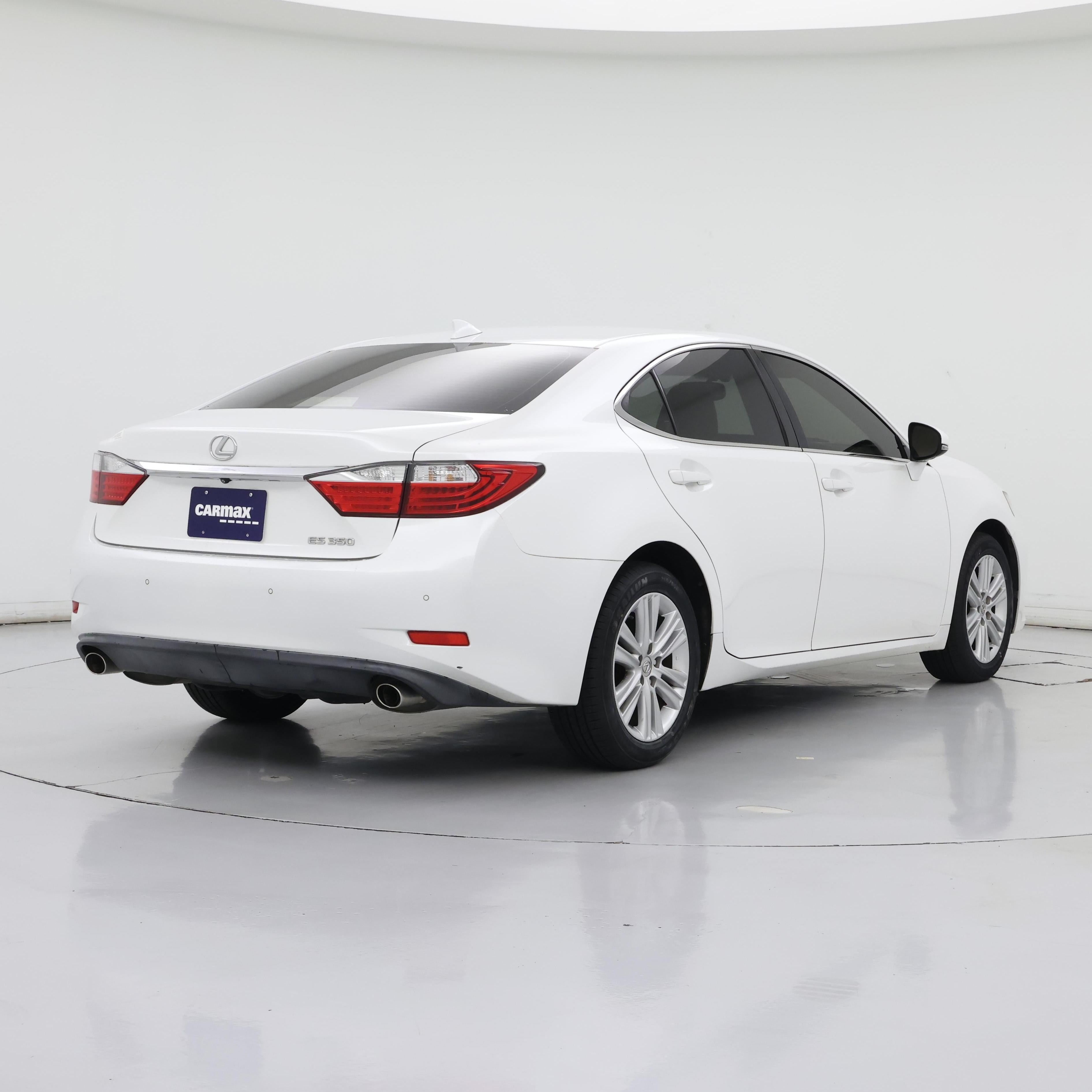 Thumbnail: 2015 Lexus ES - 8