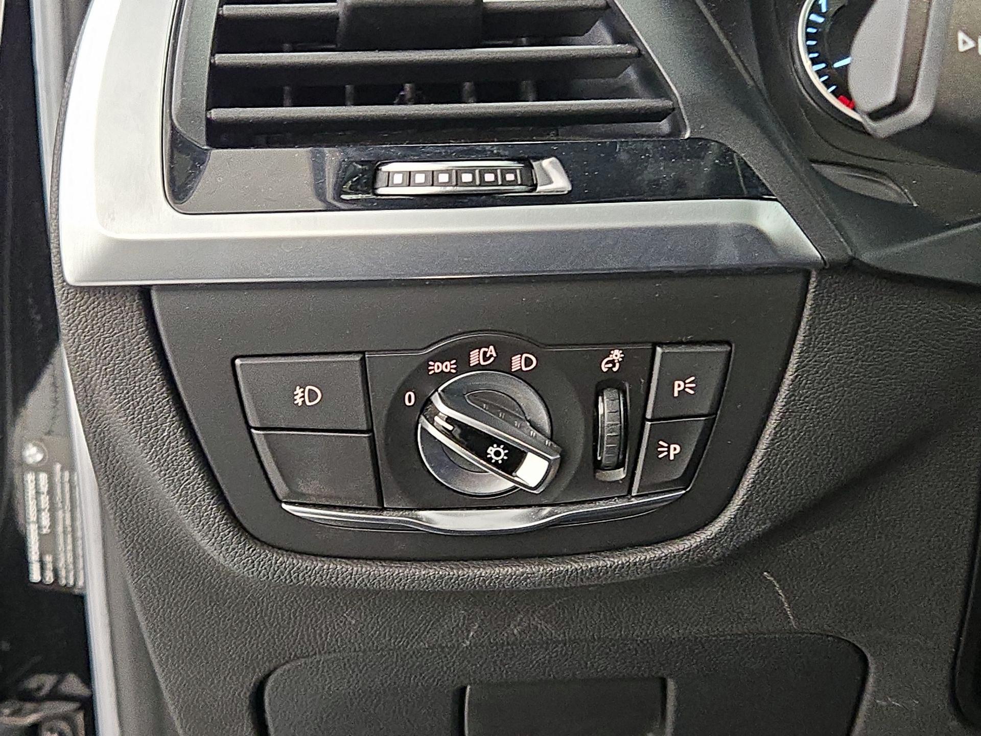 Thumbnail: 2019 BMW X3 - 13