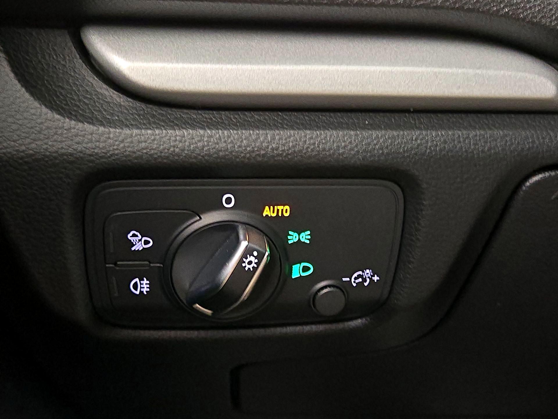 Thumbnail: 2018 Audi A3 - 13