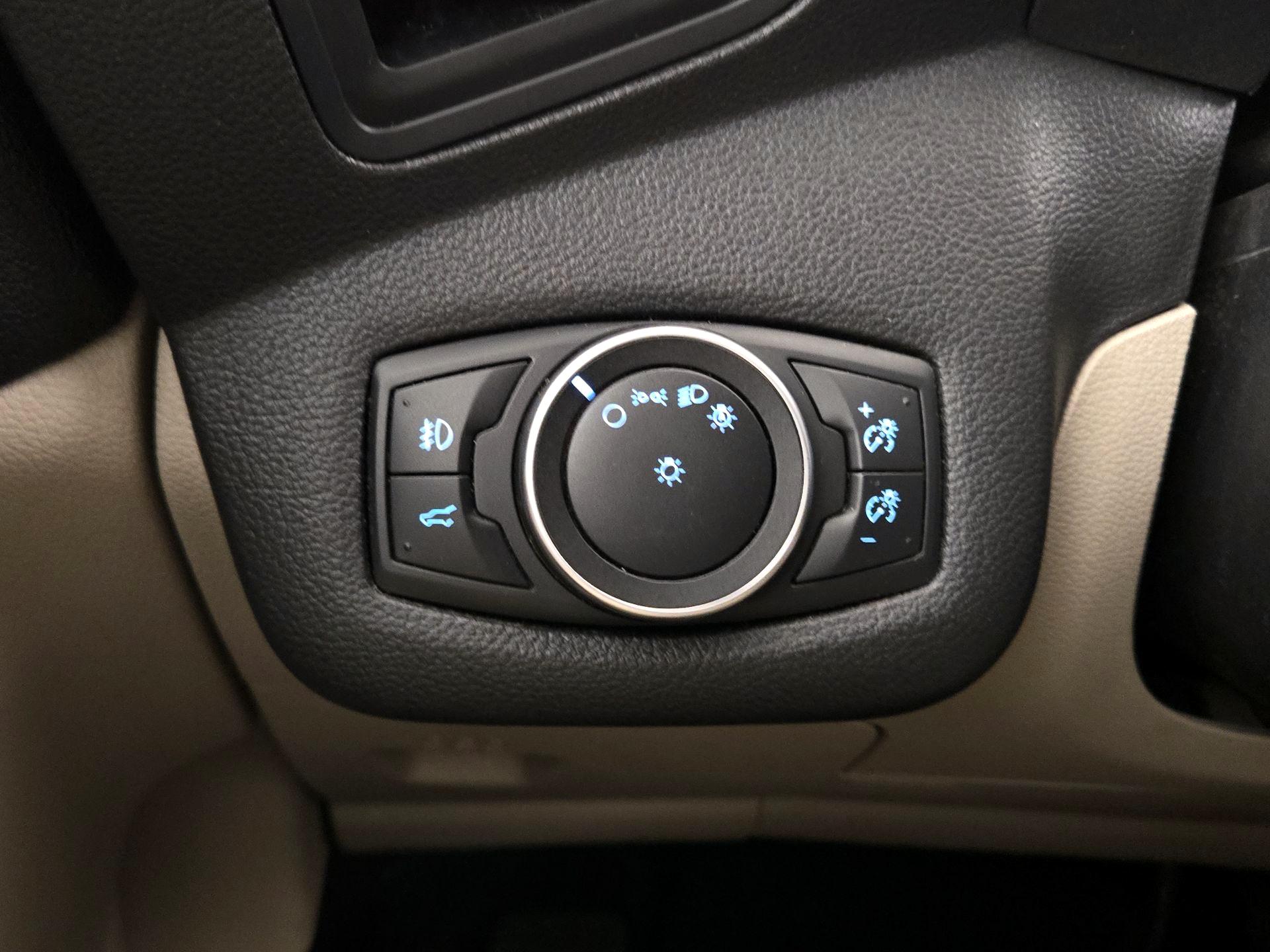 Thumbnail: 2018 Ford Escape - 13