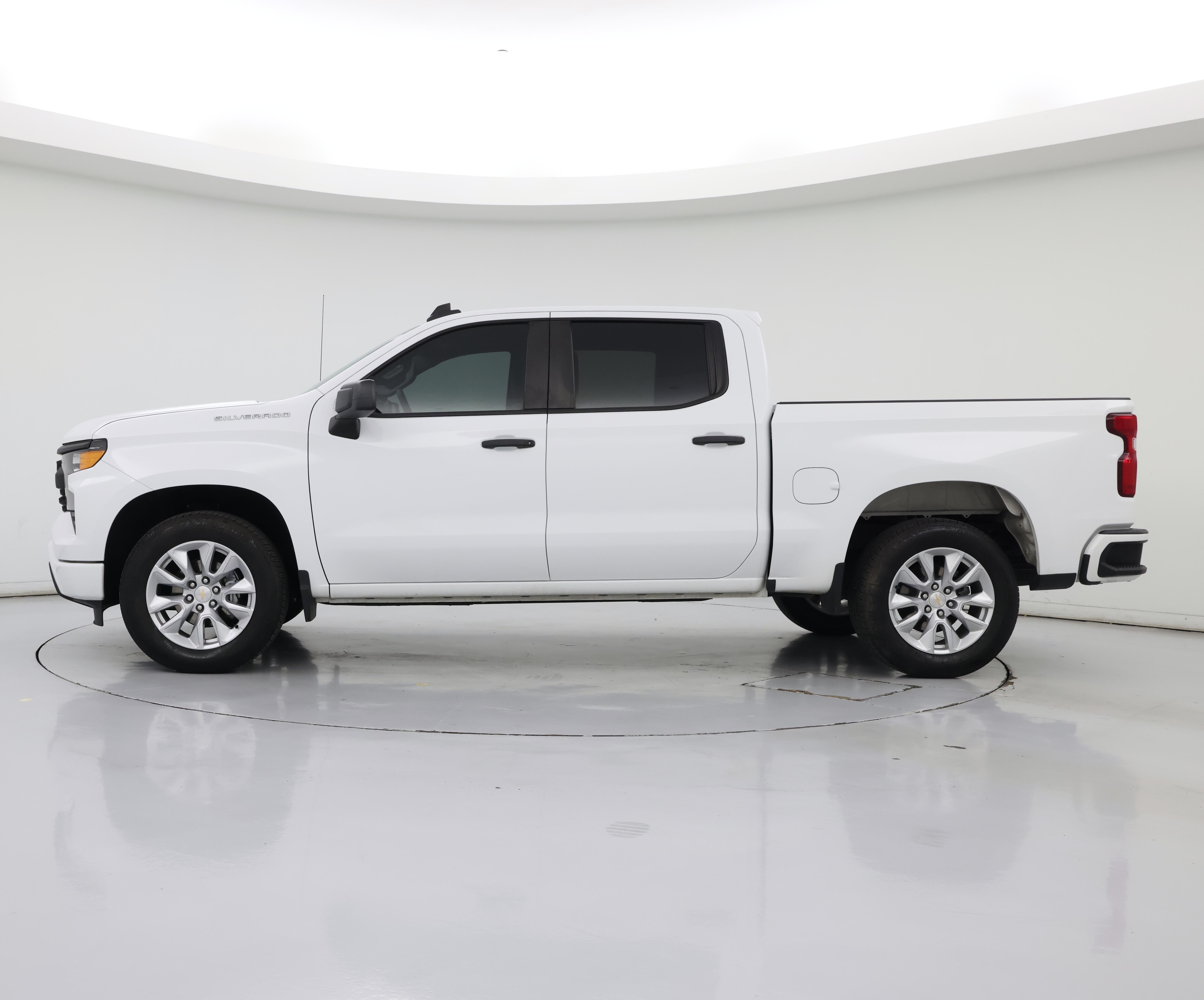 Thumbnail: 2023 Chevrolet Silverado 1500 - 3