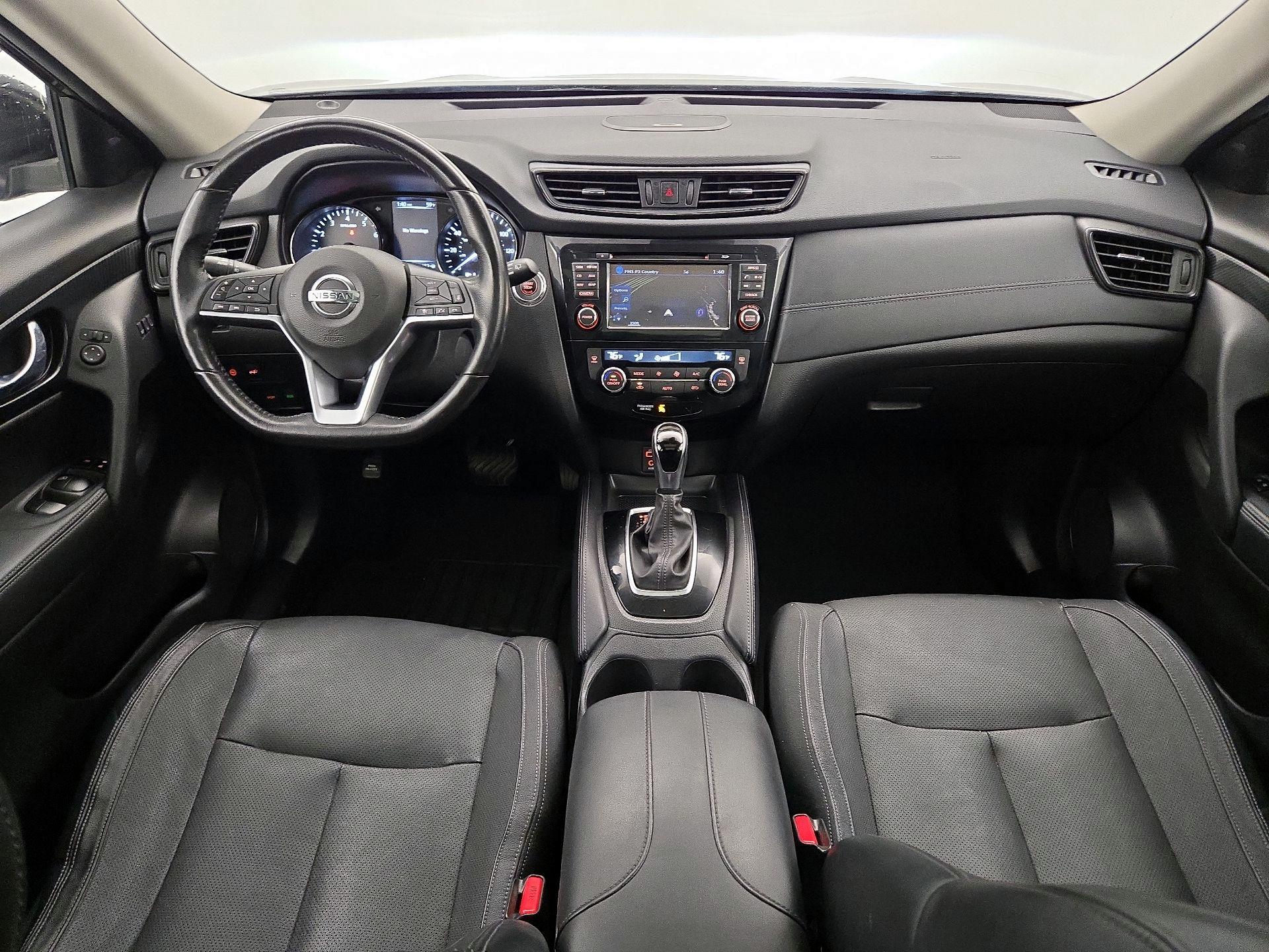 Thumbnail: 2017 Nissan Rogue - 9