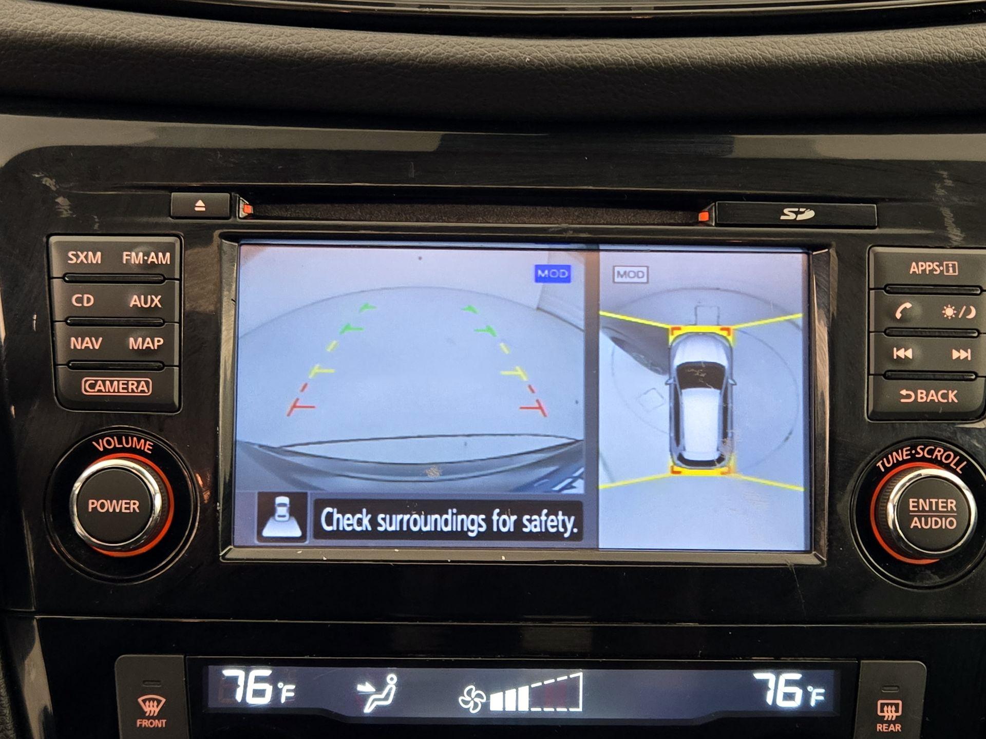 Thumbnail: 2017 Nissan Rogue - 15