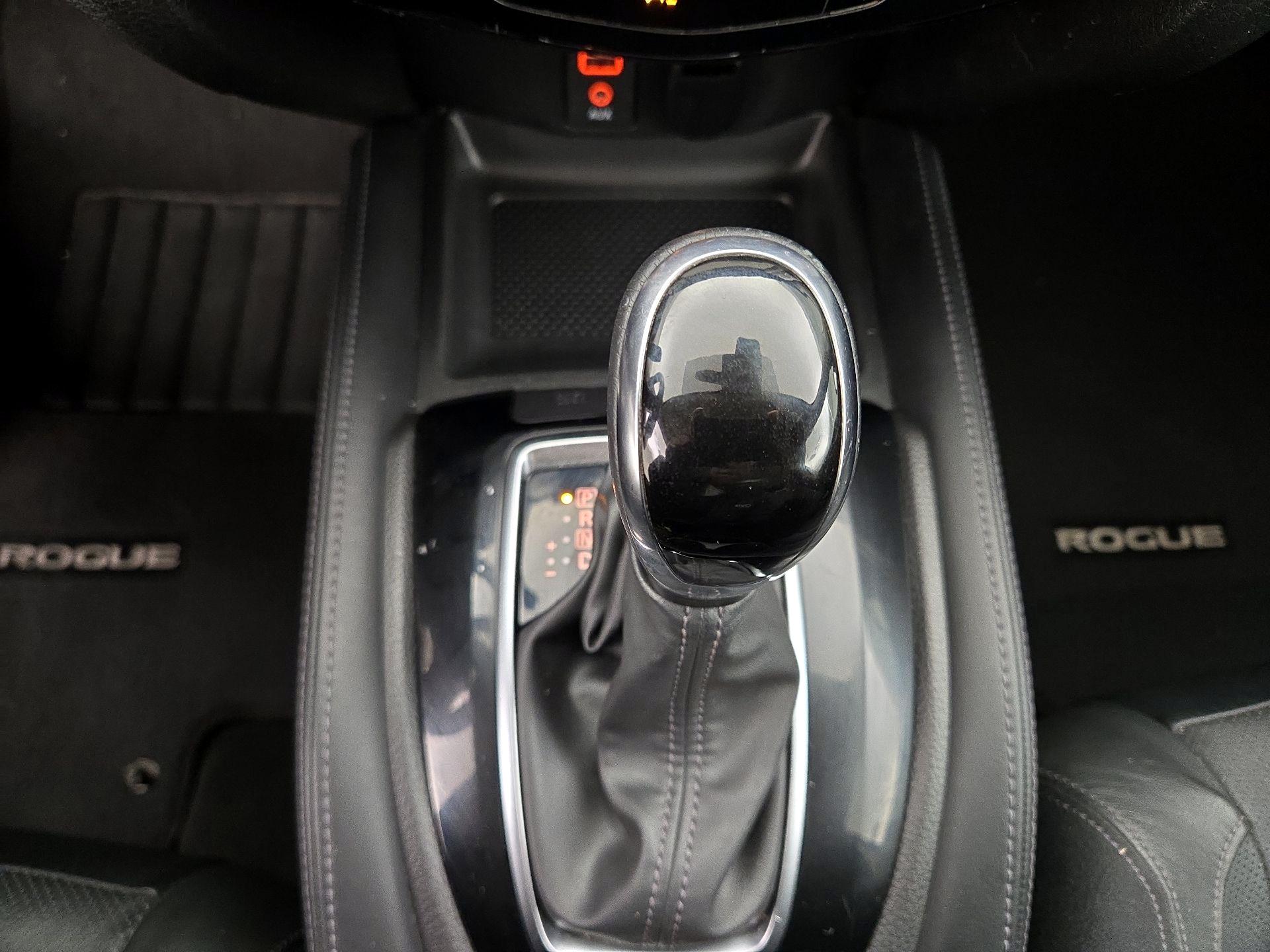 Thumbnail: 2017 Nissan Rogue - 18