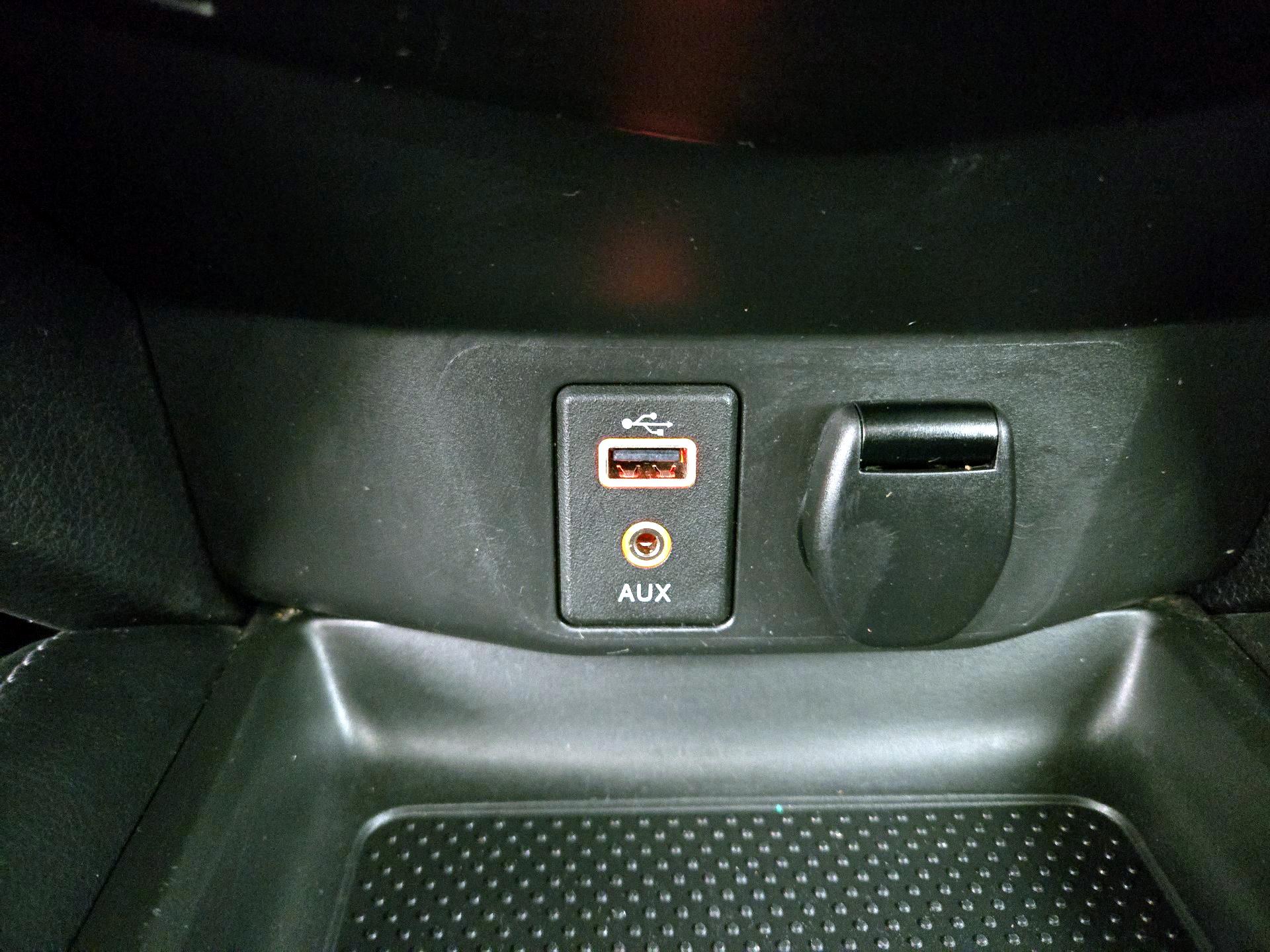 Thumbnail: 2017 Nissan Rogue - 19