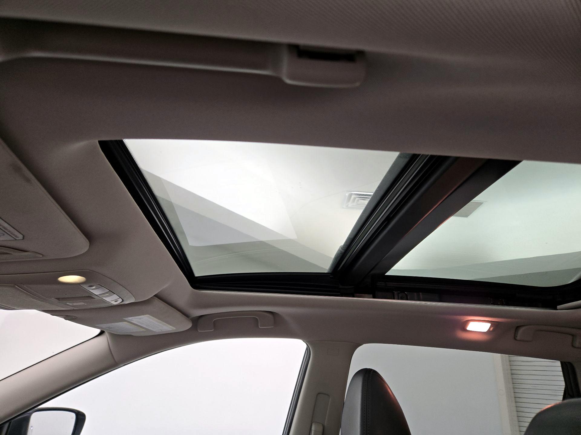 Thumbnail: 2017 Nissan Rogue - 20