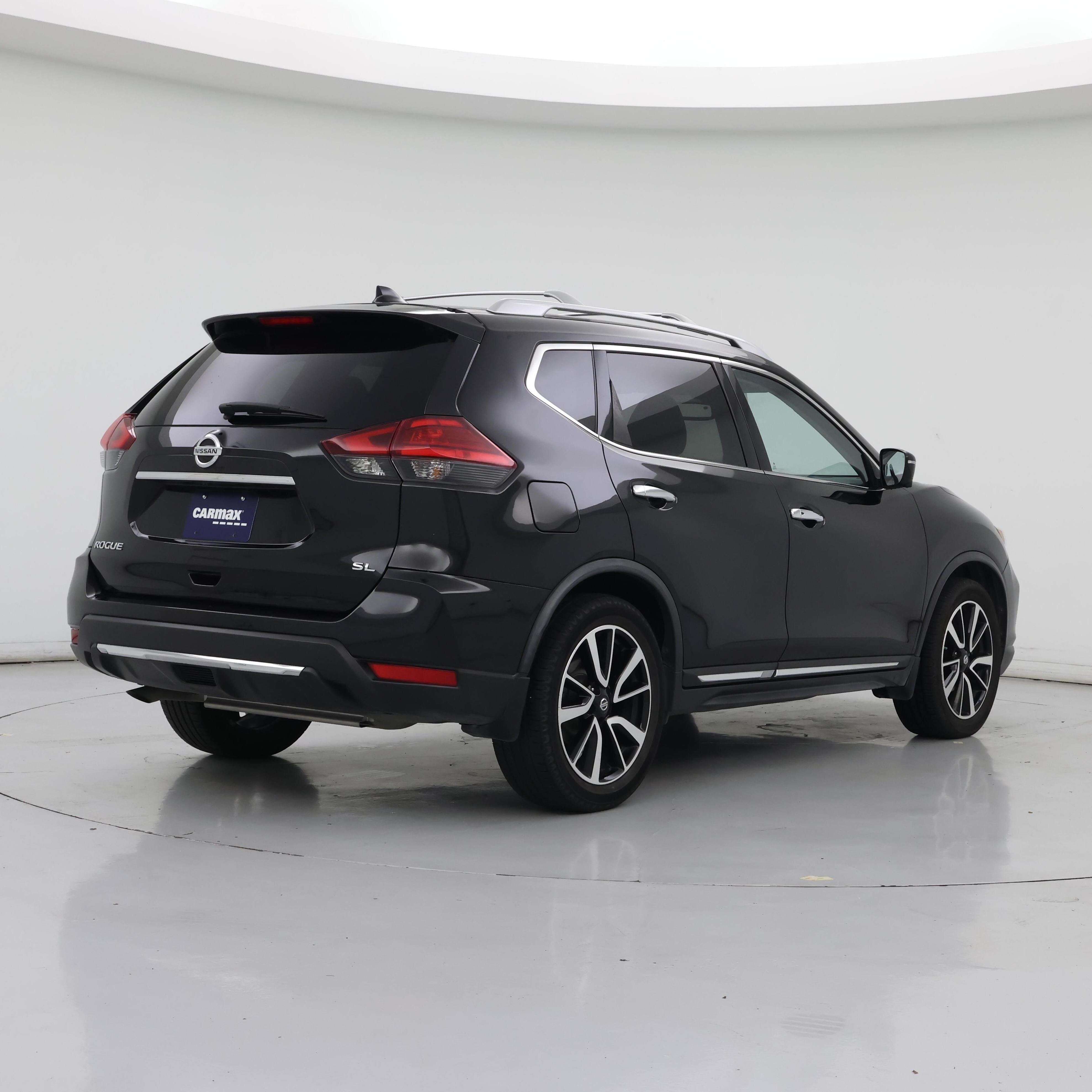 Thumbnail: 2017 Nissan Rogue - 8