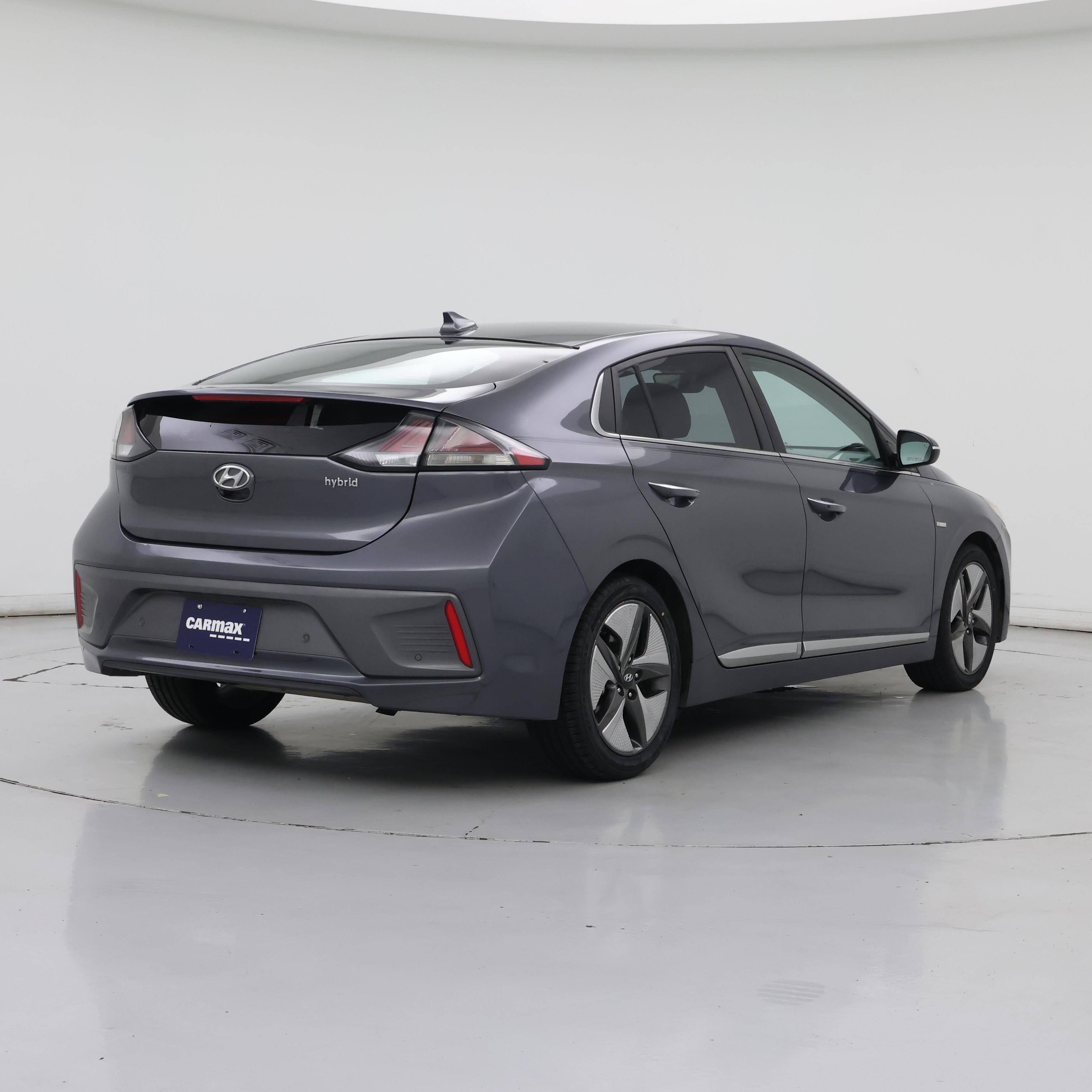 Thumbnail: 2020 Hyundai Ioniq - 8