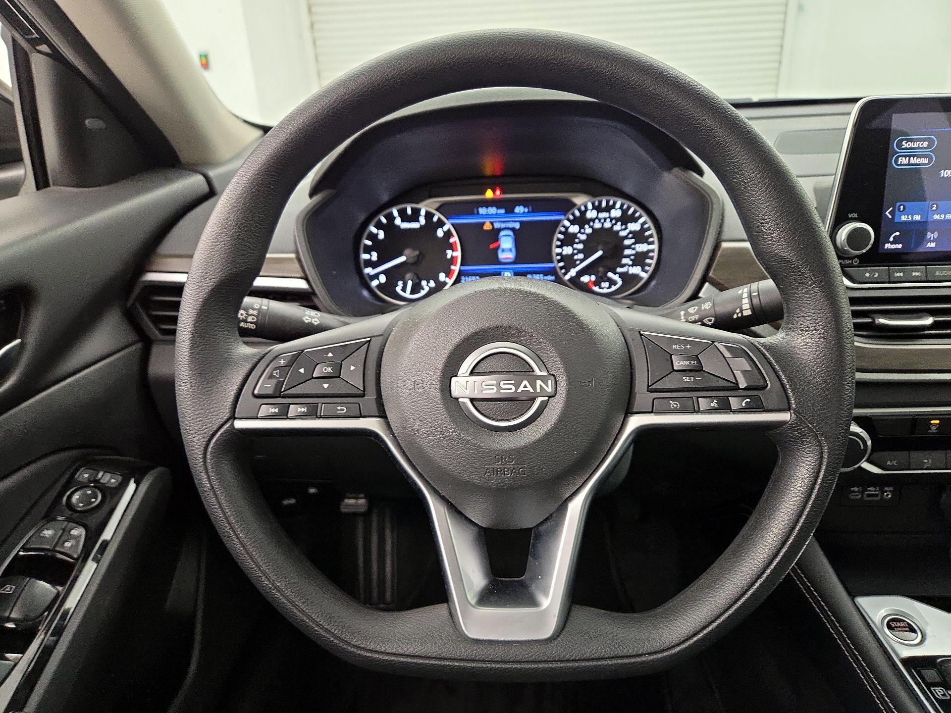 Thumbnail: 2023 Nissan Altima - 10