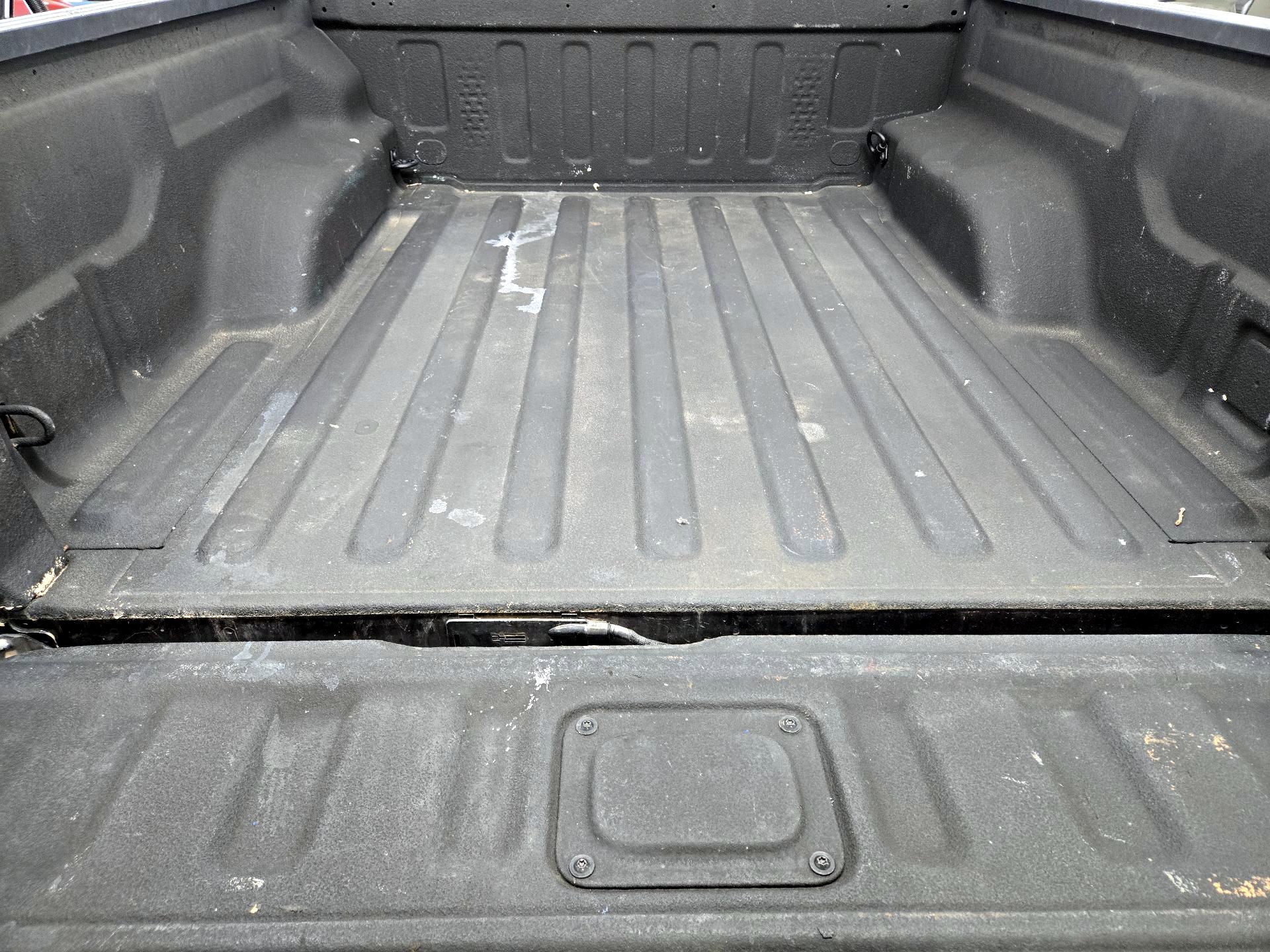 Thumbnail: 2023 Jeep Gladiator - 19