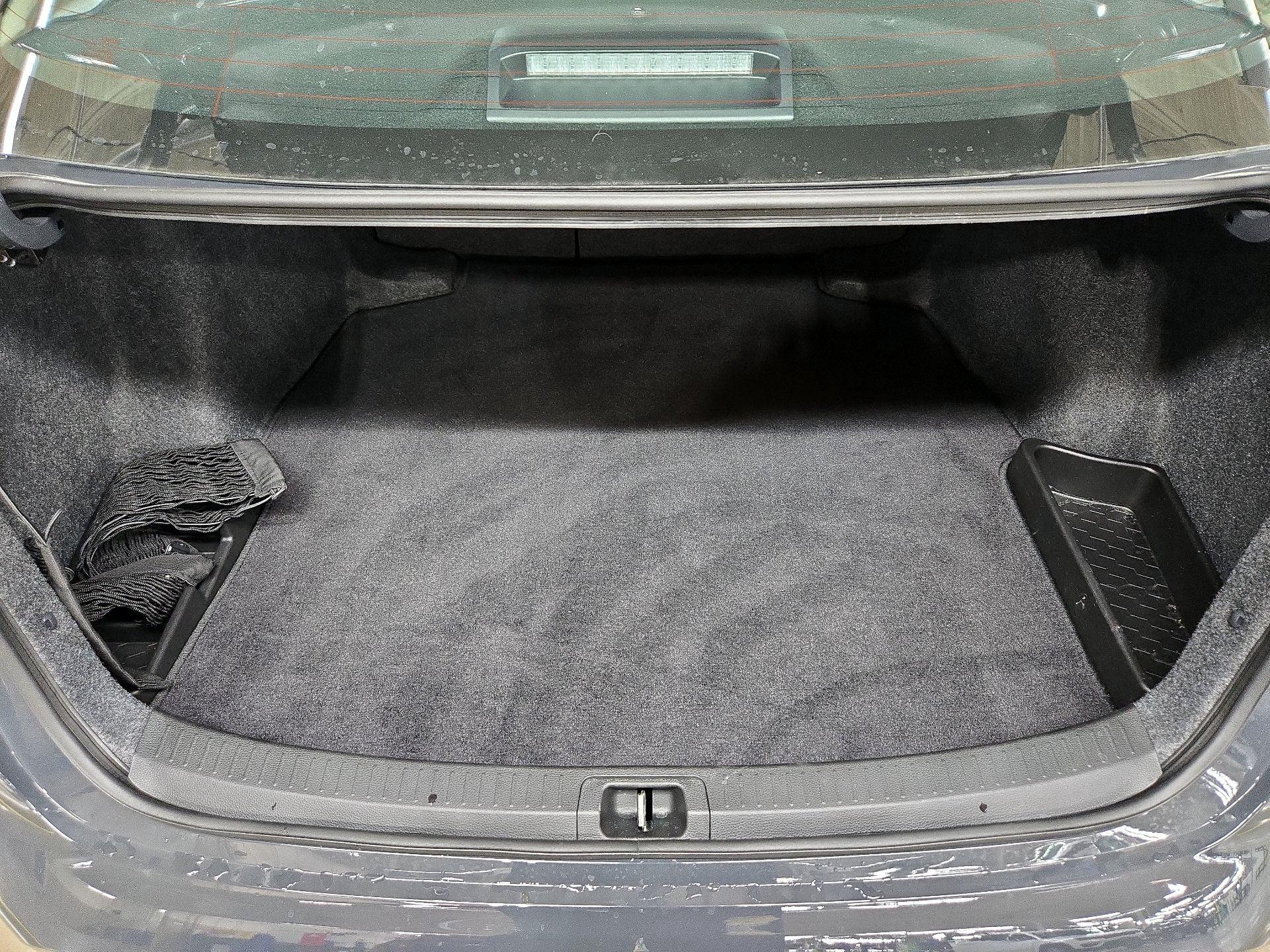 Thumbnail: 2025 Toyota Corolla - 20