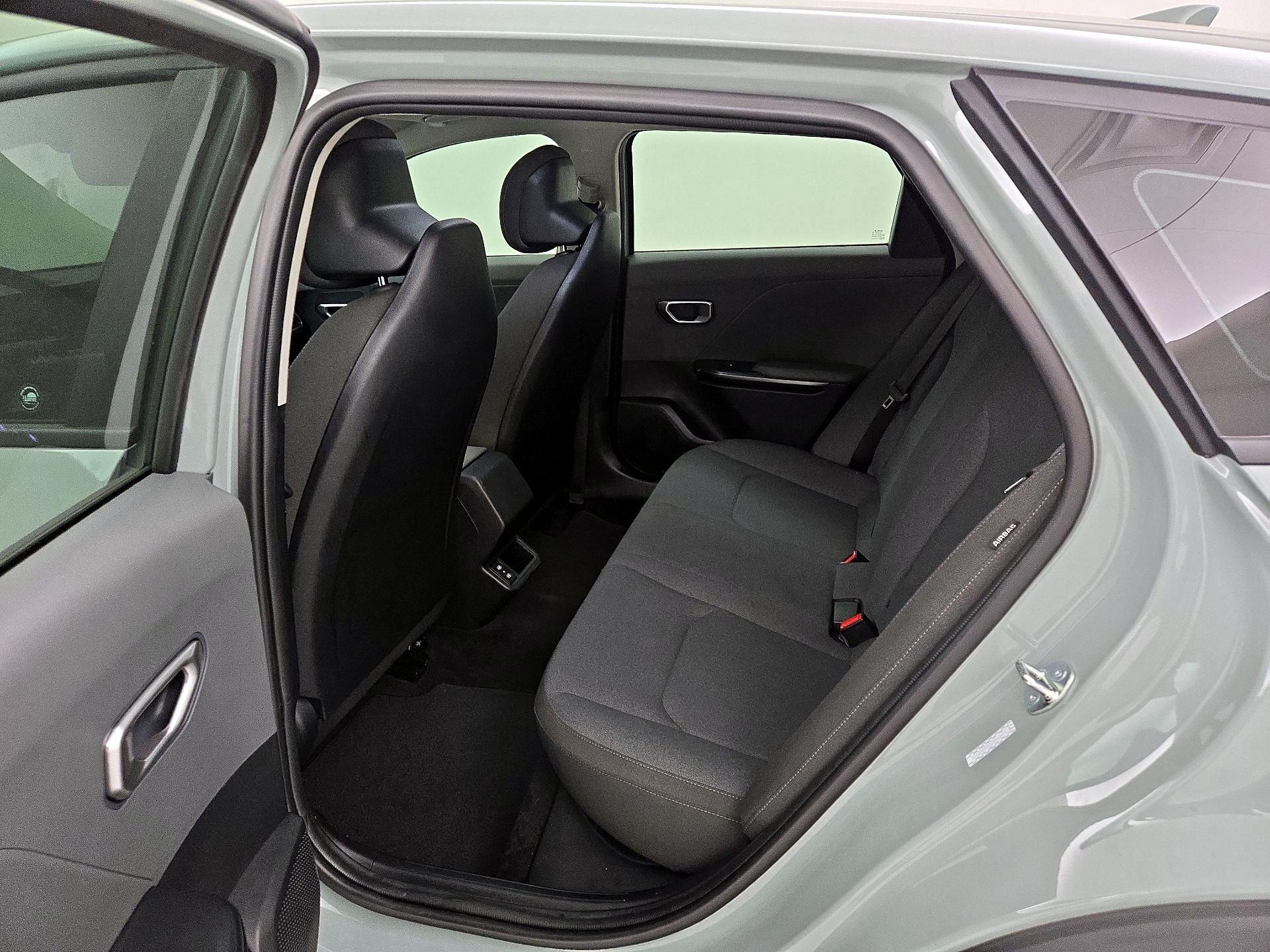 Thumbnail: 2025 Kia K4 - 19