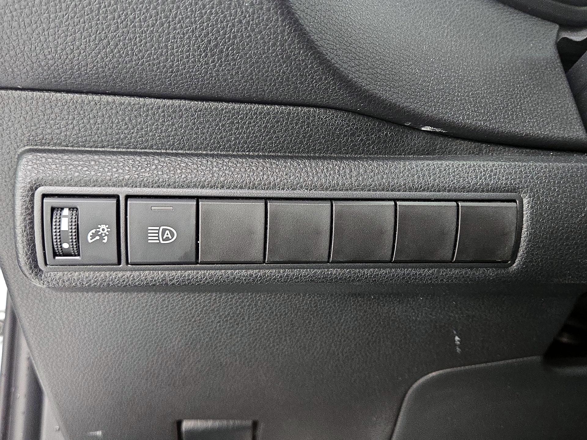 Thumbnail: 2023 Toyota Corolla - 13