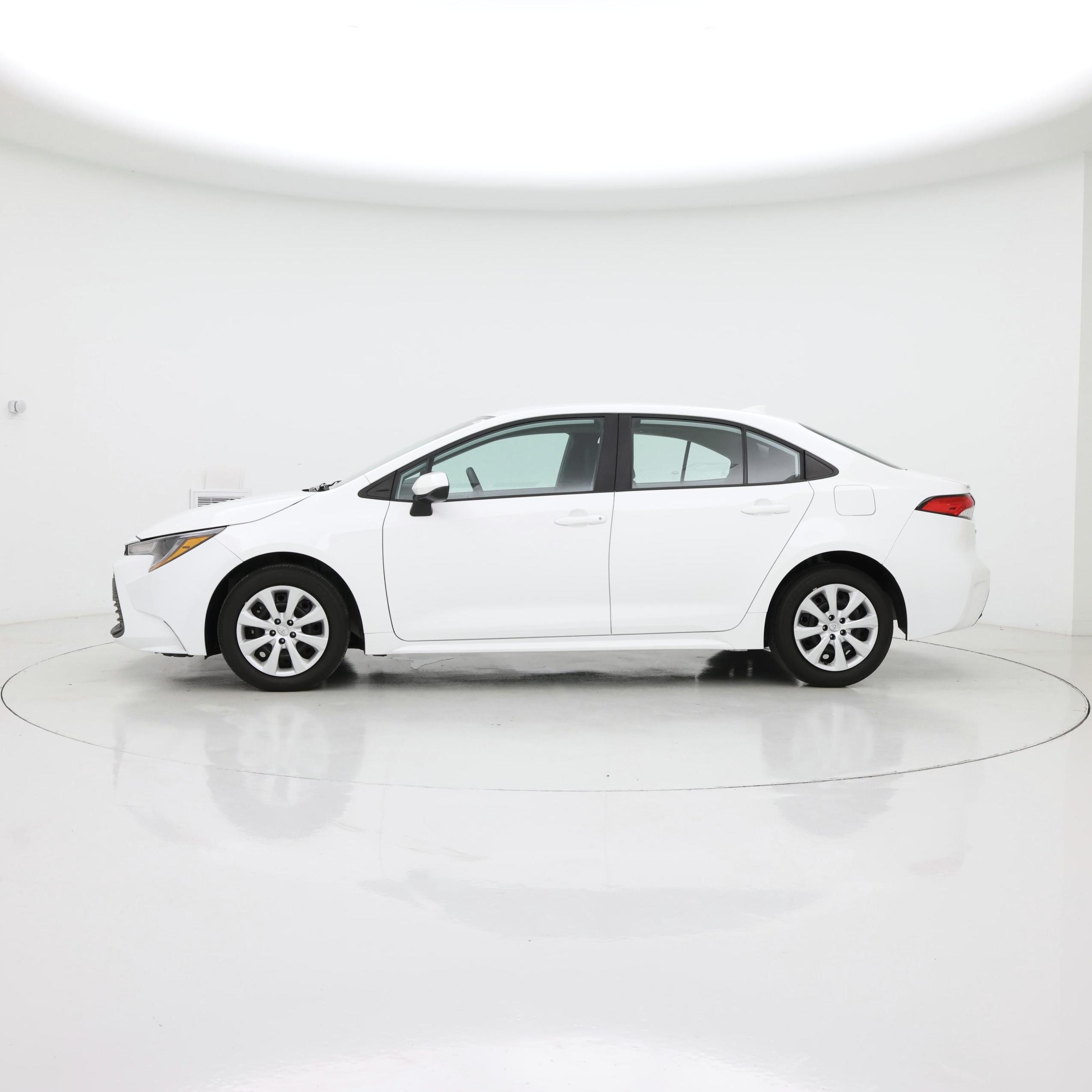 Thumbnail: 2023 Toyota Corolla - 3