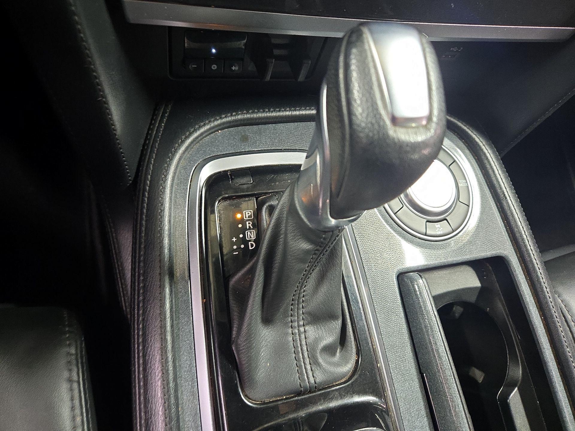 Thumbnail: 2021 Nissan Armada - 17