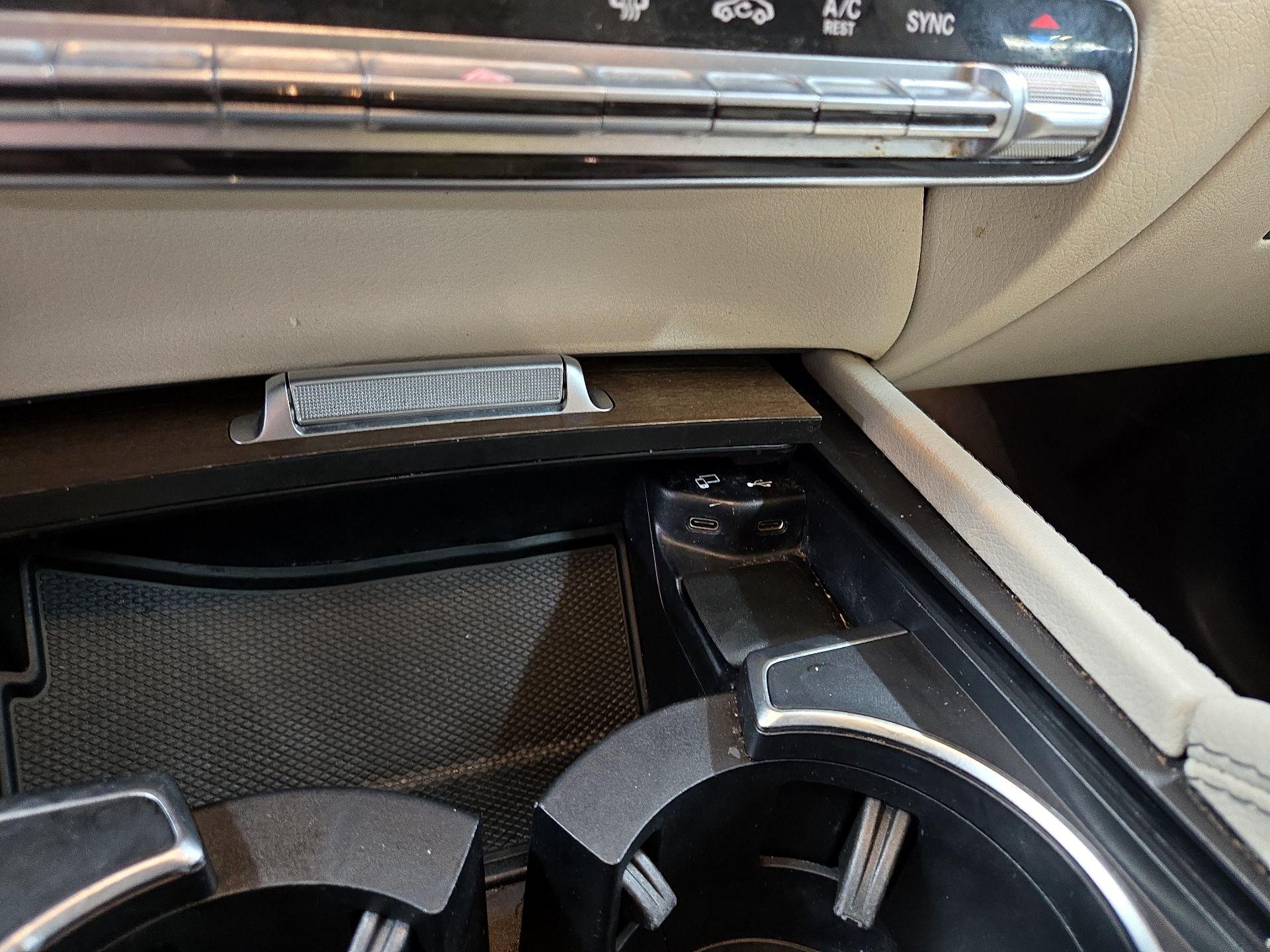 Thumbnail: 2022 Mercedes-Benz GLE - 19