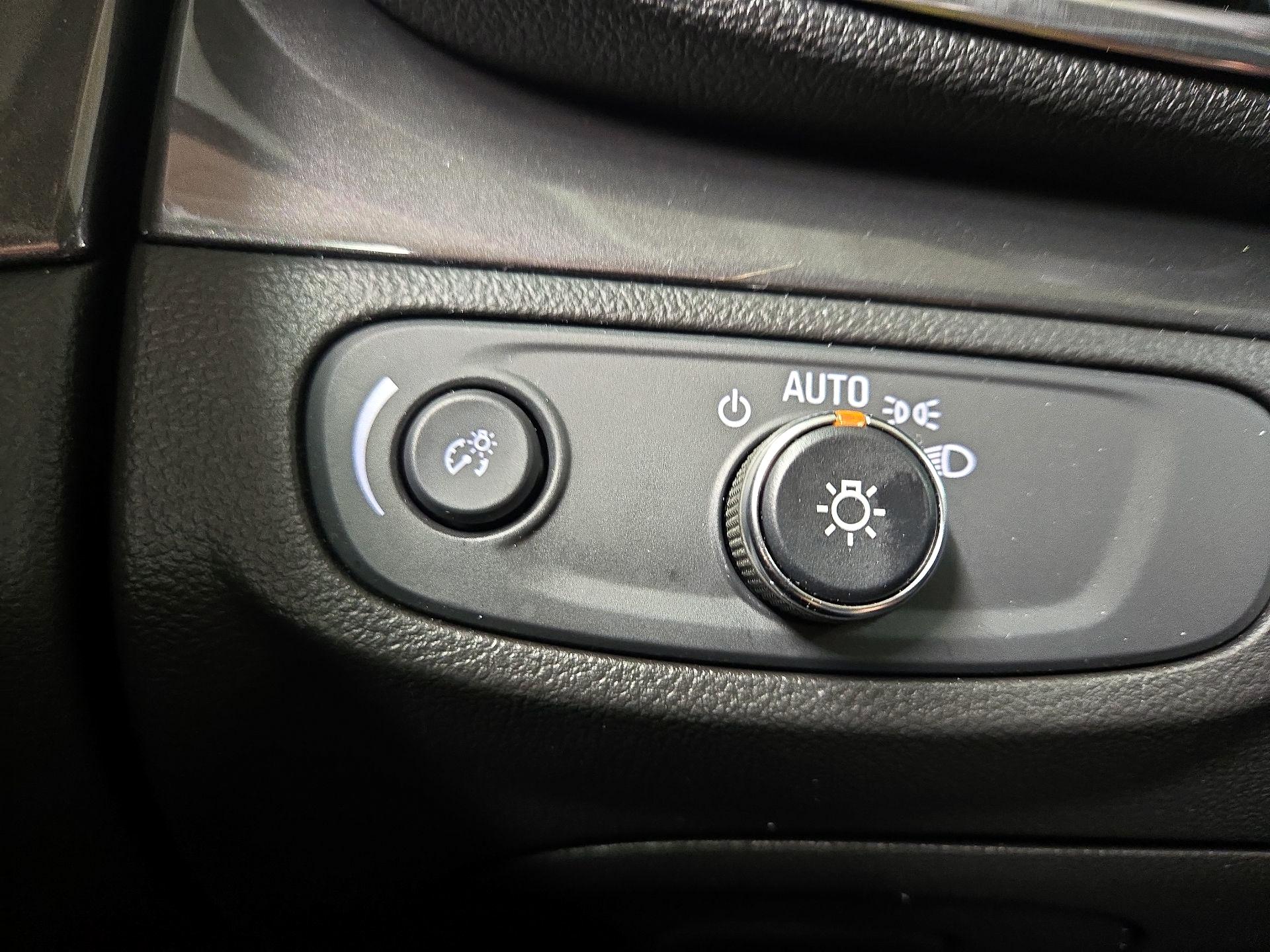 Thumbnail: 2022 Buick Encore - 13