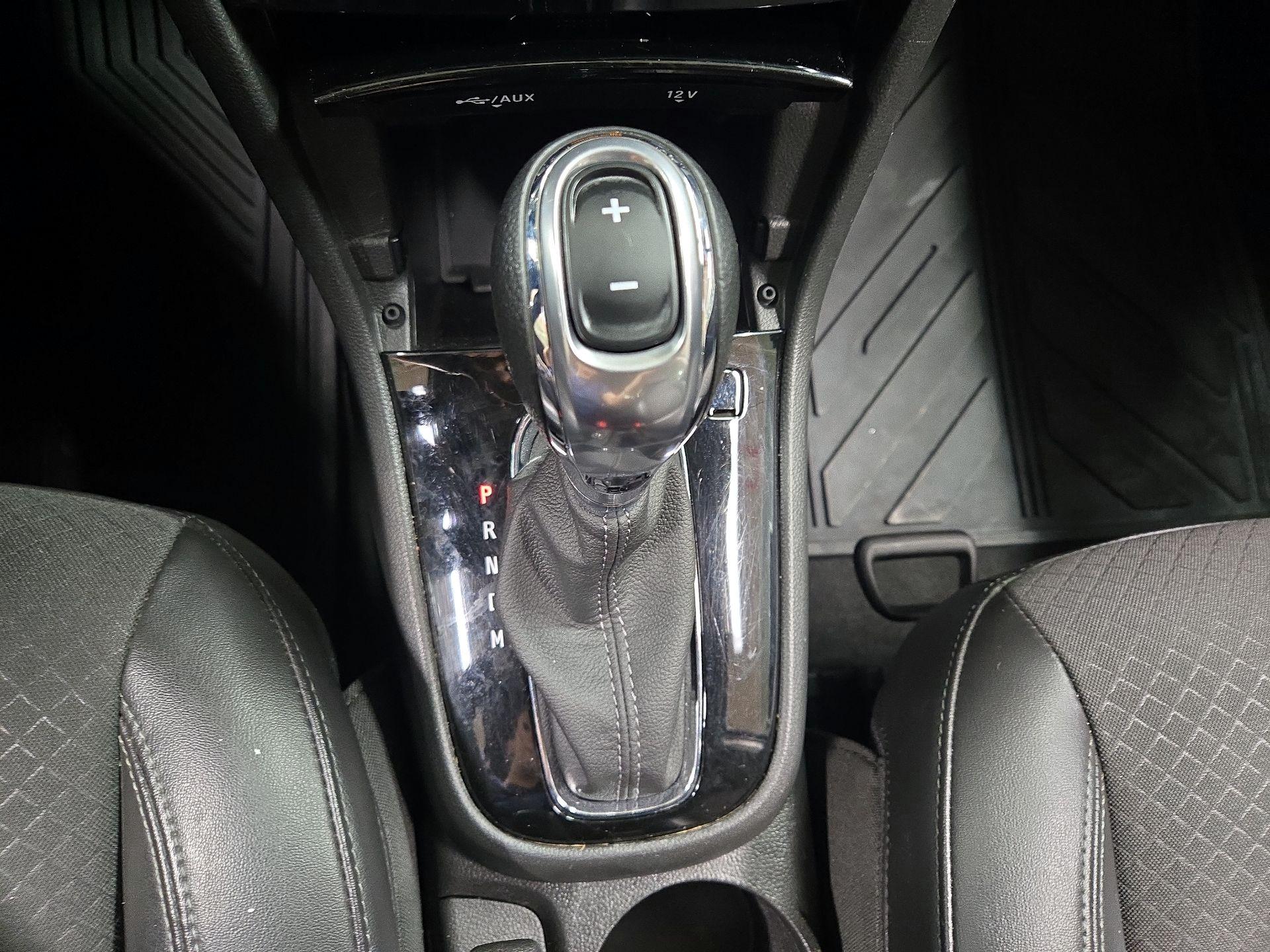 Thumbnail: 2022 Buick Encore - 16