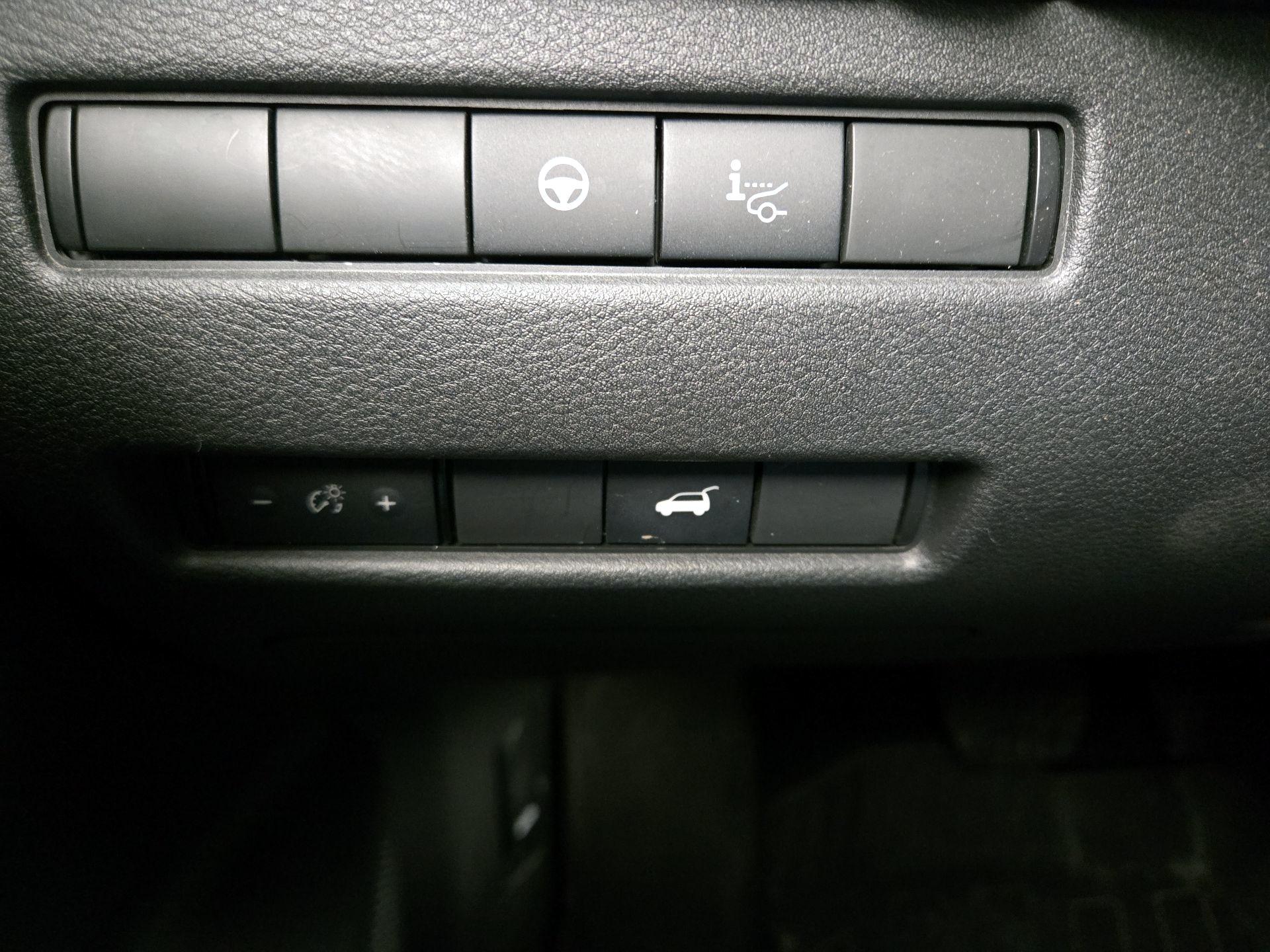 Thumbnail: 2022 Nissan Rogue - 13