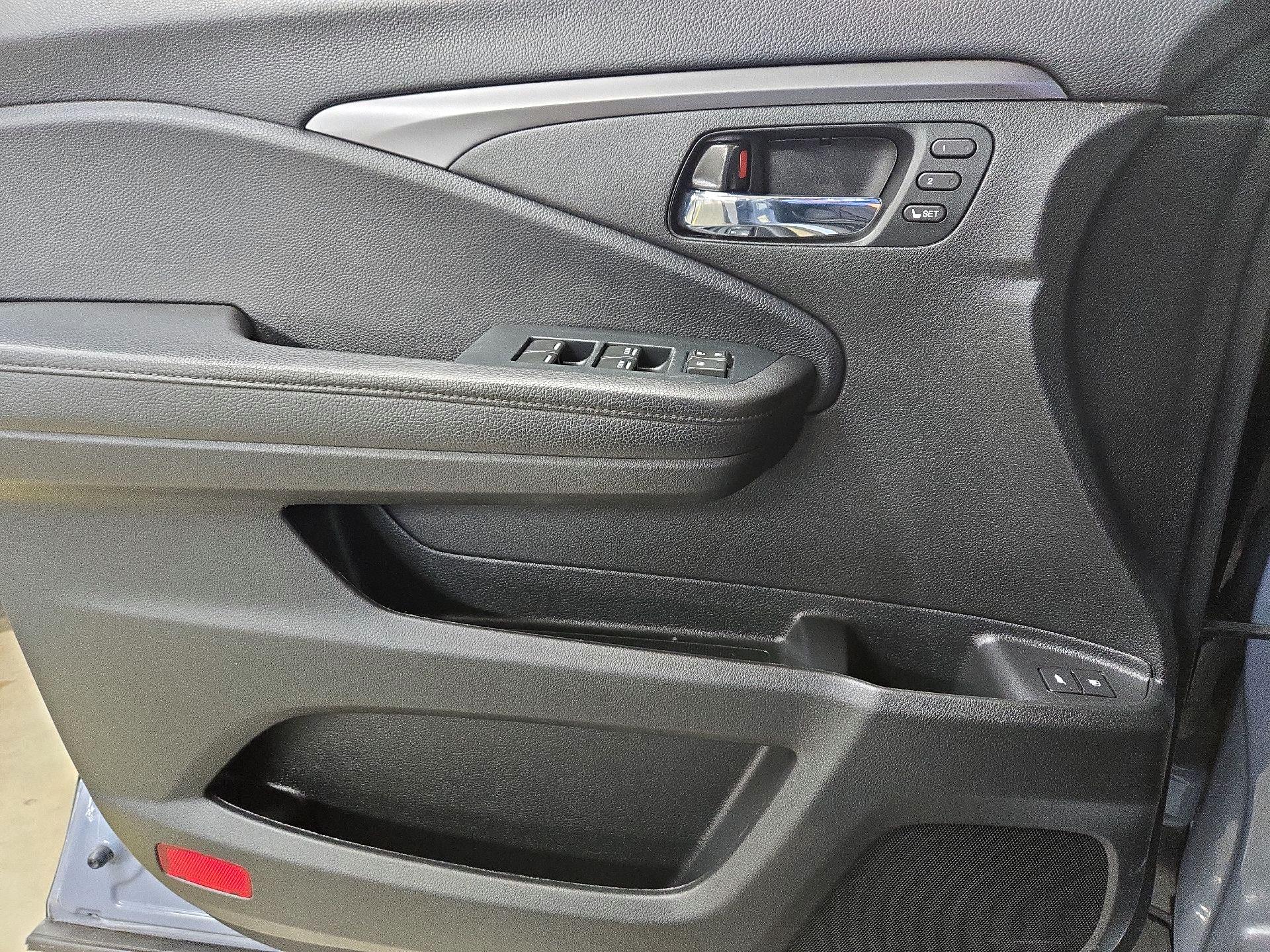 Thumbnail: 2022 Honda Pilot - 12