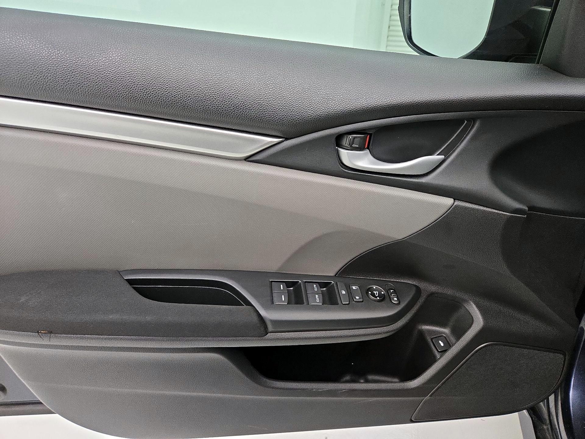 Thumbnail: 2020 Honda Civic - 12