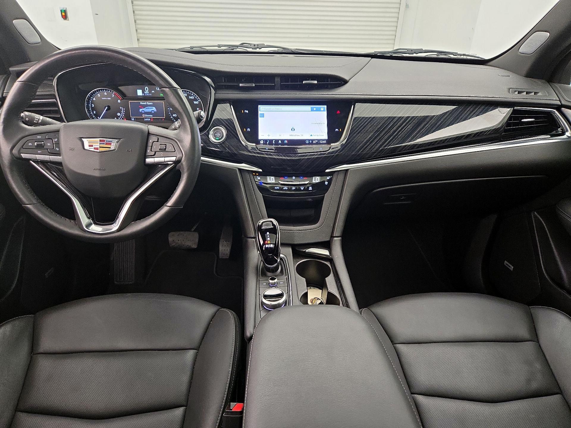 Thumbnail: 2025 Cadillac XT6 - 9