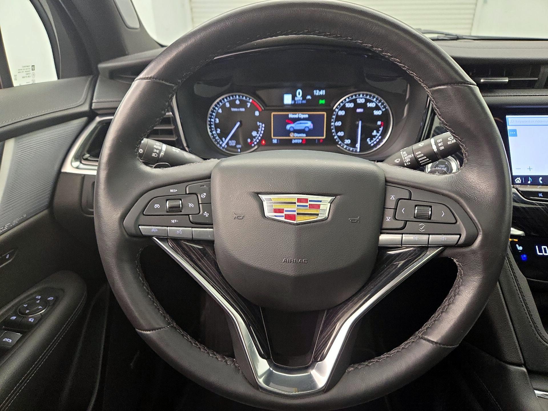 Thumbnail: 2025 Cadillac XT6 - 10