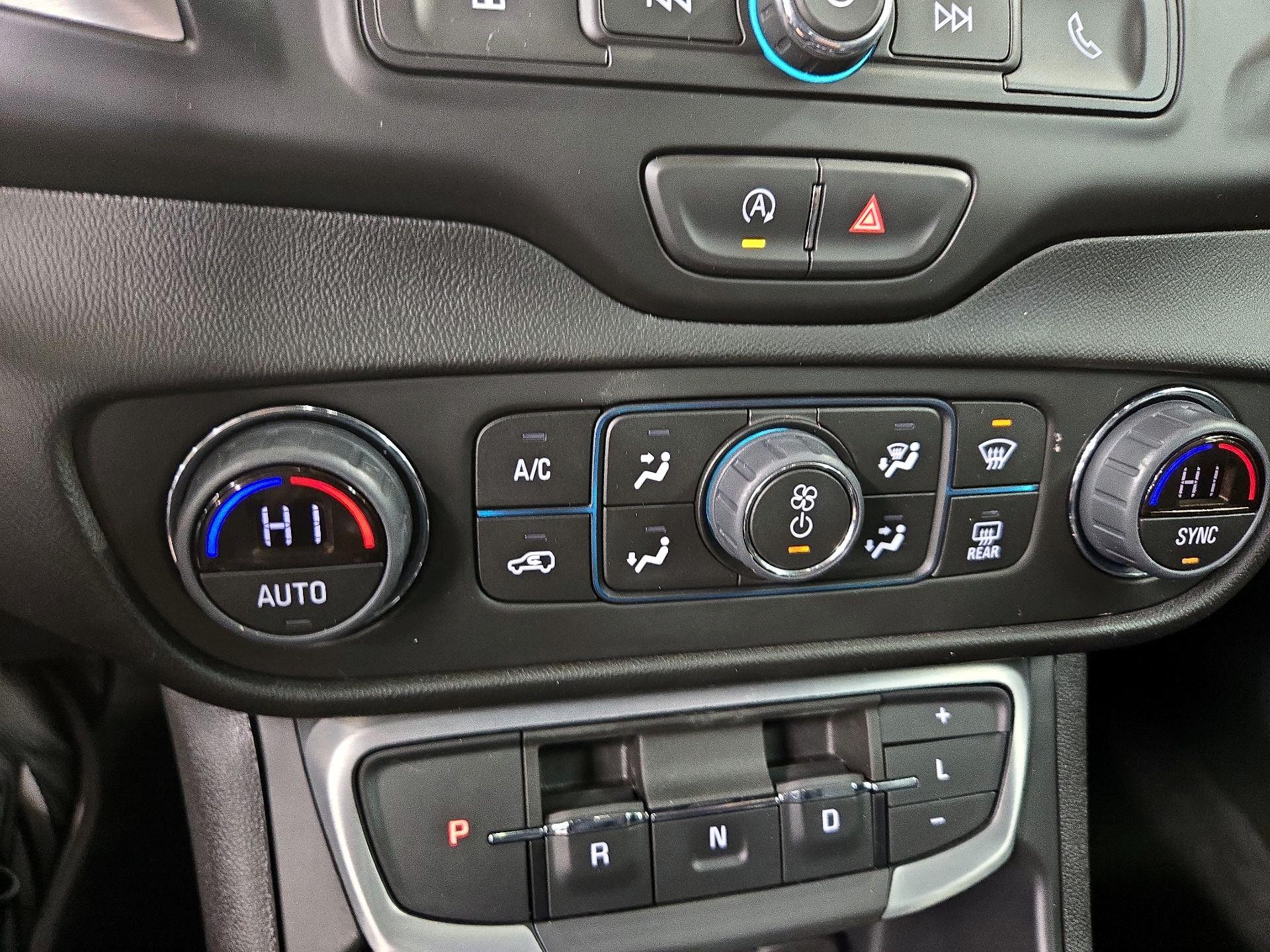 Thumbnail: 2024 GMC Terrain - 15