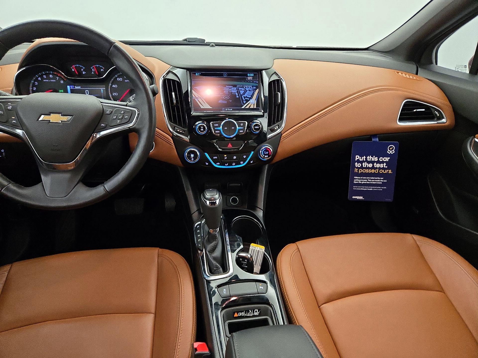 Thumbnail: 2017 Chevrolet Cruze - 9