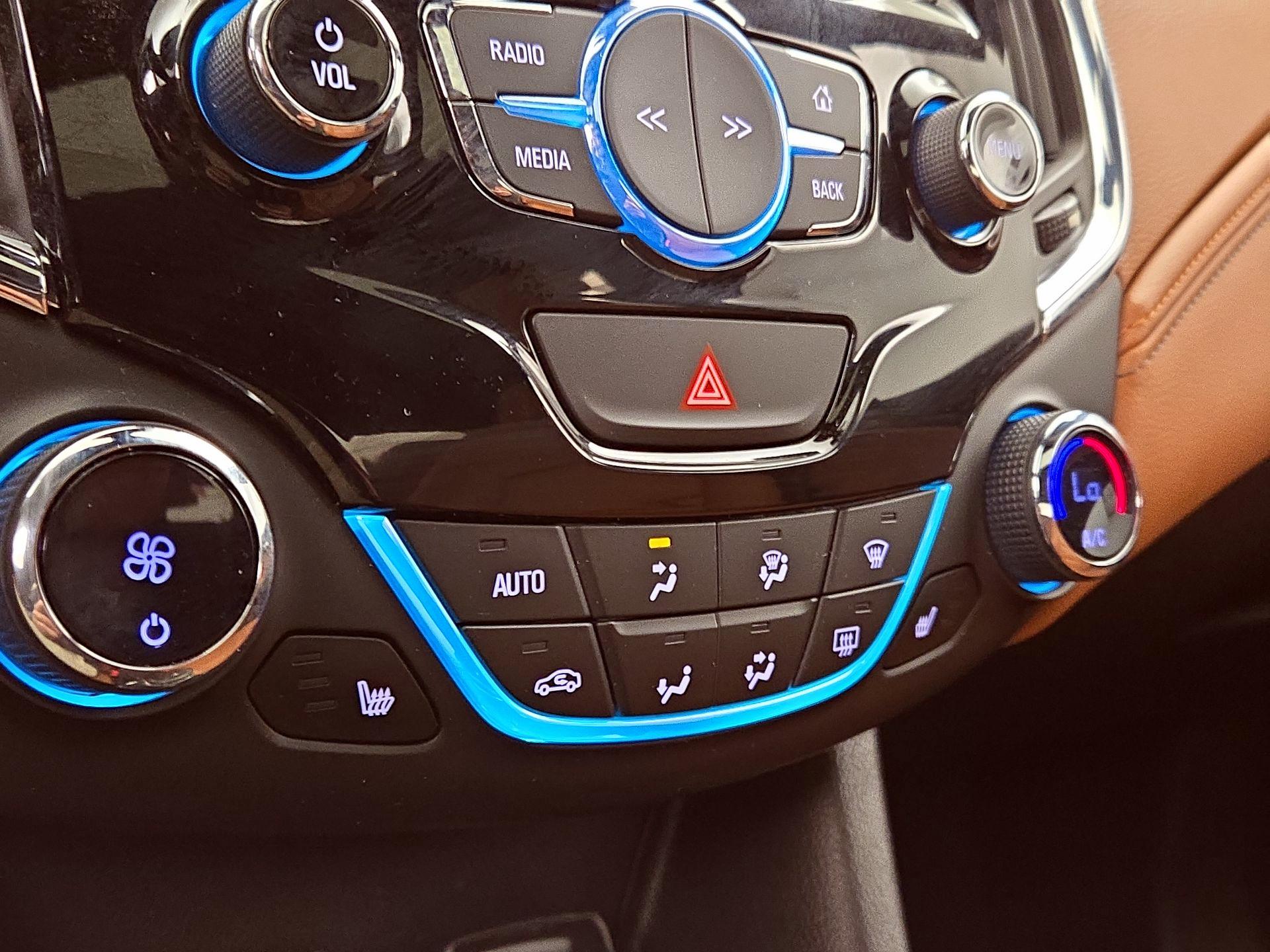 Thumbnail: 2017 Chevrolet Cruze - 17