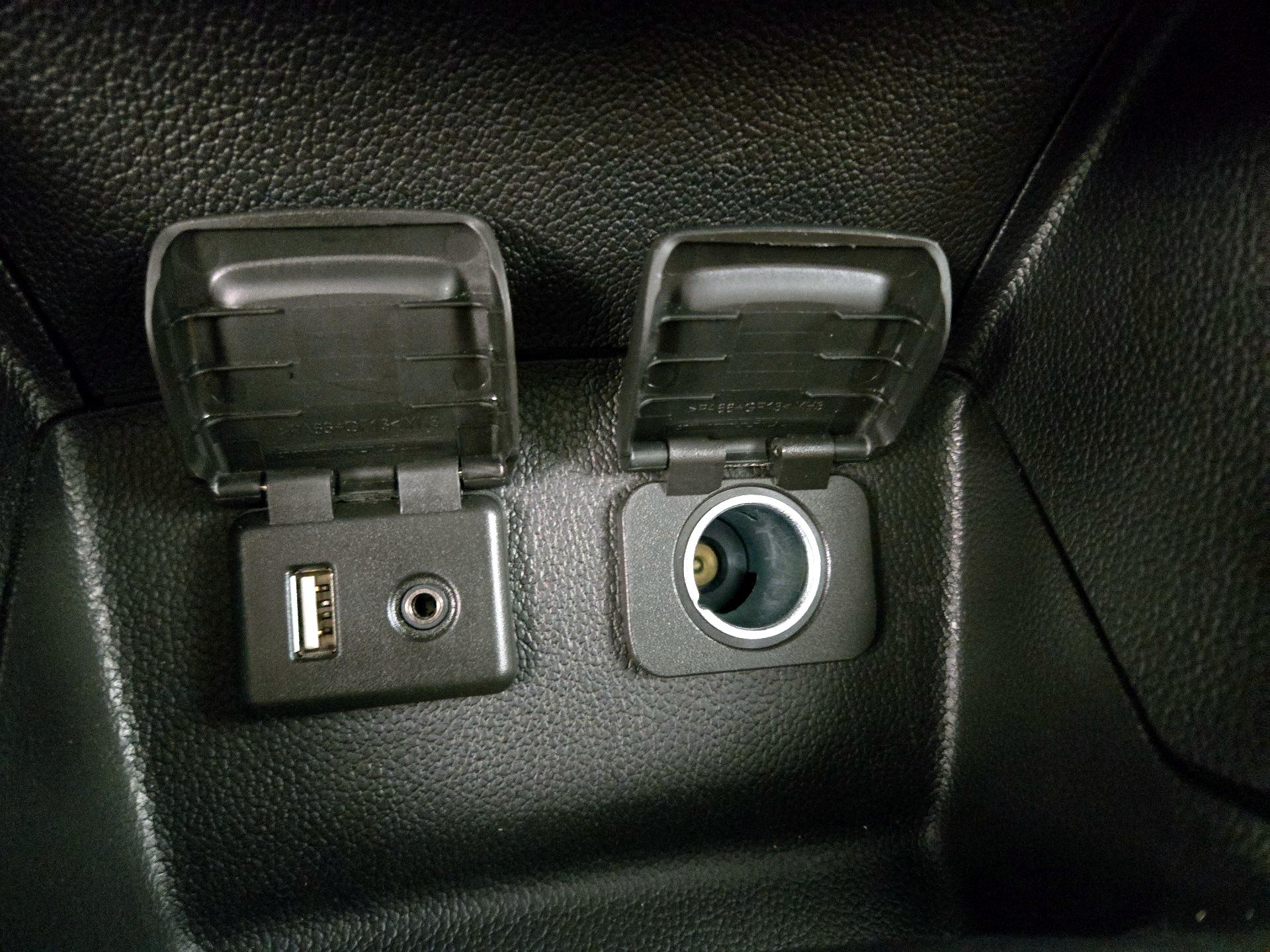 Thumbnail: 2017 Chevrolet Cruze - 19