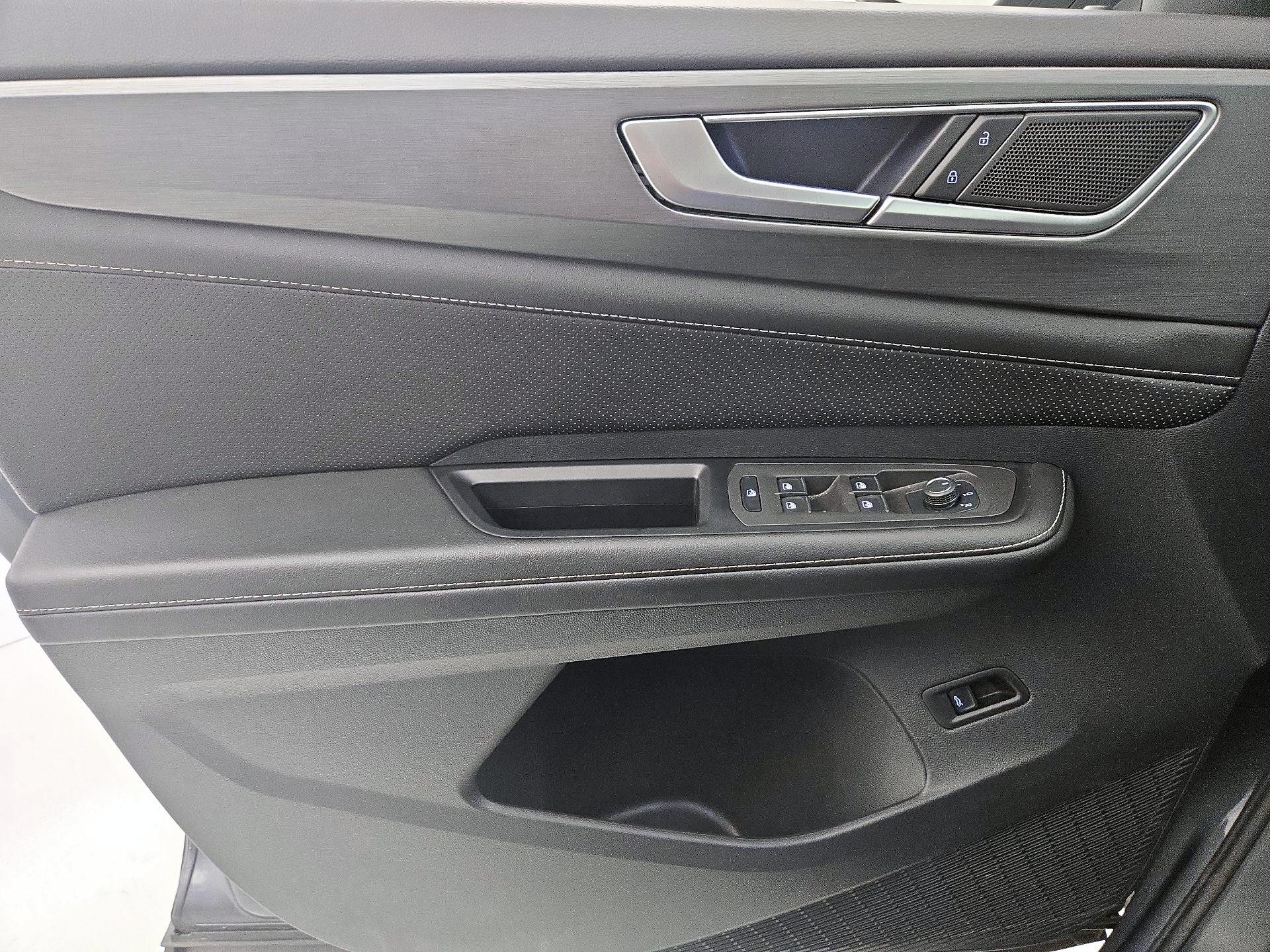 Thumbnail: 2024 Volkswagen Atlas - 12