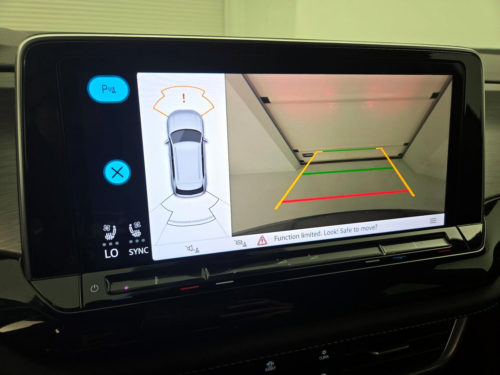 Thumbnail: 2024 Volkswagen Atlas - 14