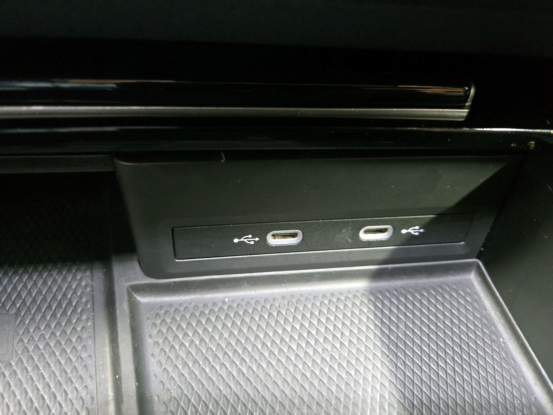 Thumbnail: 2024 Volkswagen Atlas - 18