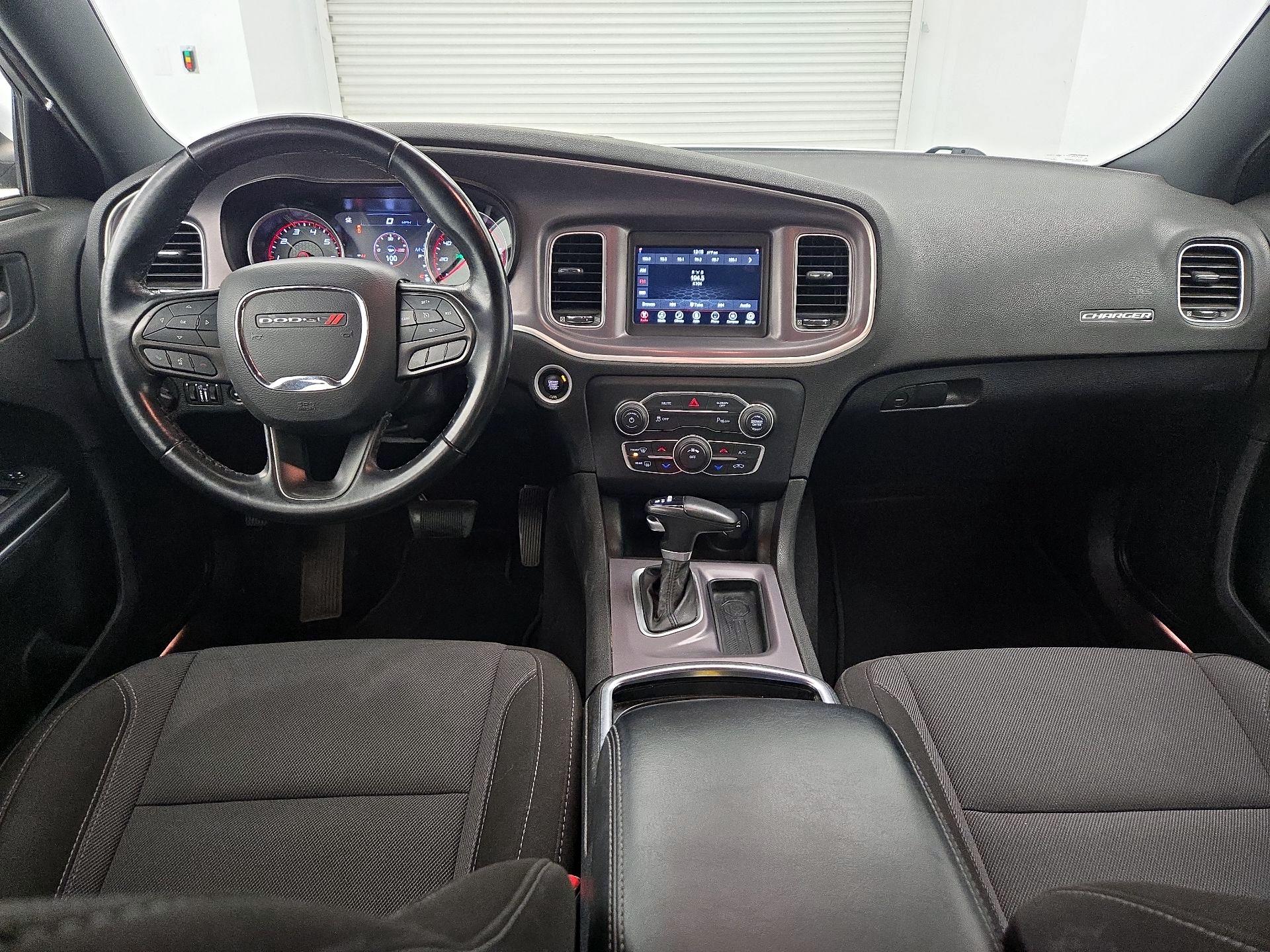 Thumbnail: 2022 Dodge Charger - 9