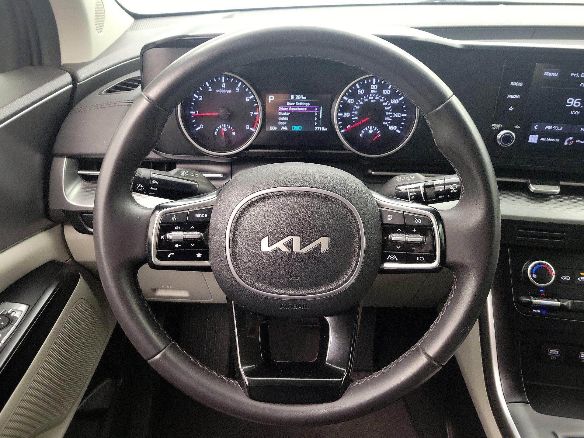 Thumbnail: 2024 Kia Carnival - 10