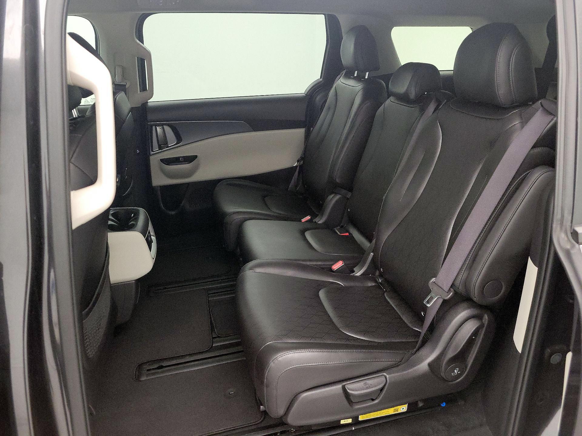 Thumbnail: 2024 Kia Carnival - 19