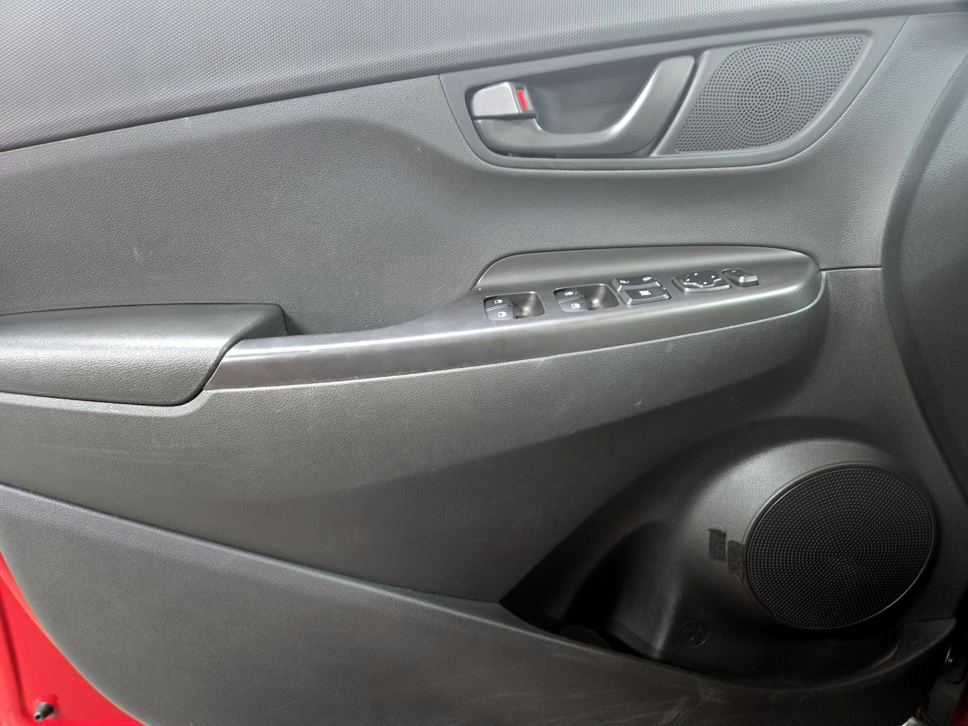 Thumbnail: 2021 Hyundai Kona - 12