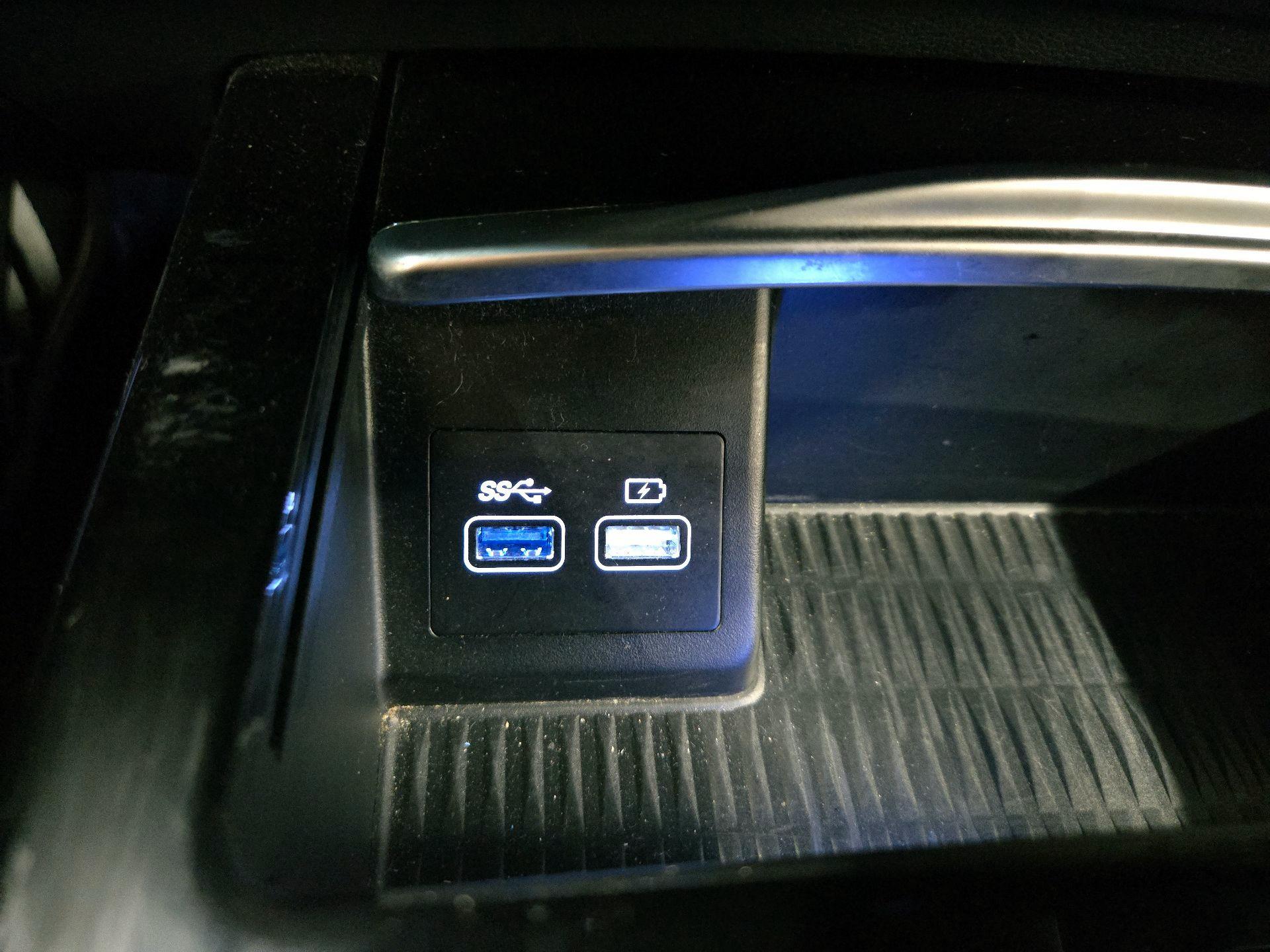 Thumbnail: 2023 Genesis G80 - 19