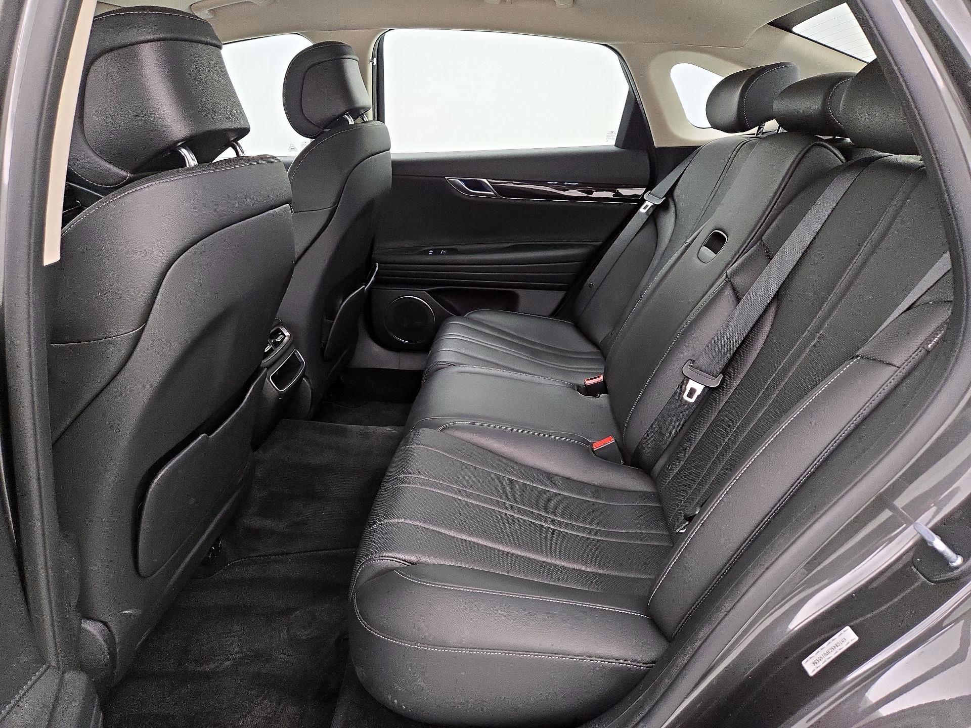 Thumbnail: 2023 Genesis G80 - 20