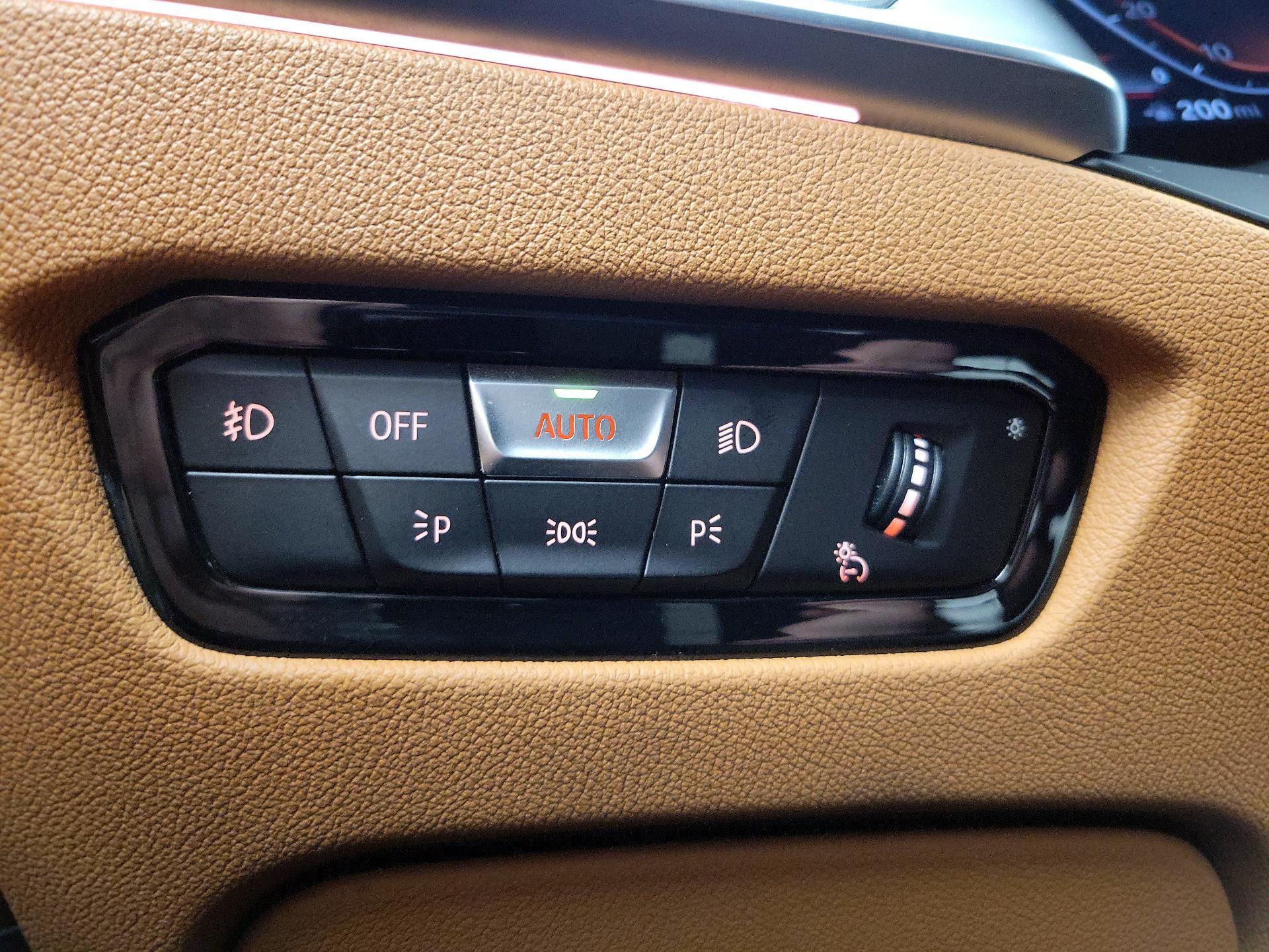 Thumbnail: 2021 BMW 3 Series - 13