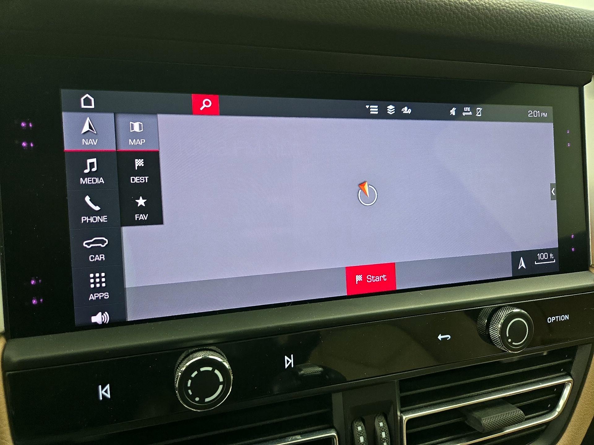 Thumbnail: 2023 Porsche Macan - 14