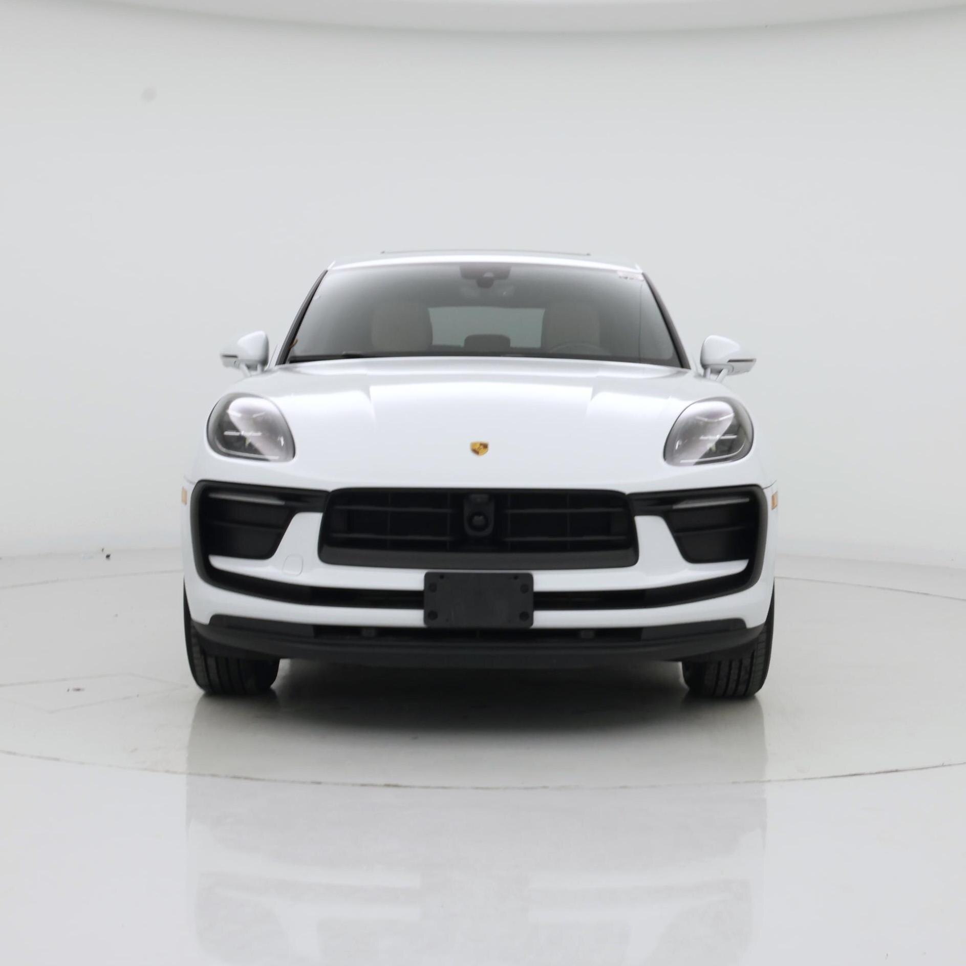 Thumbnail: 2023 Porsche Macan - 5