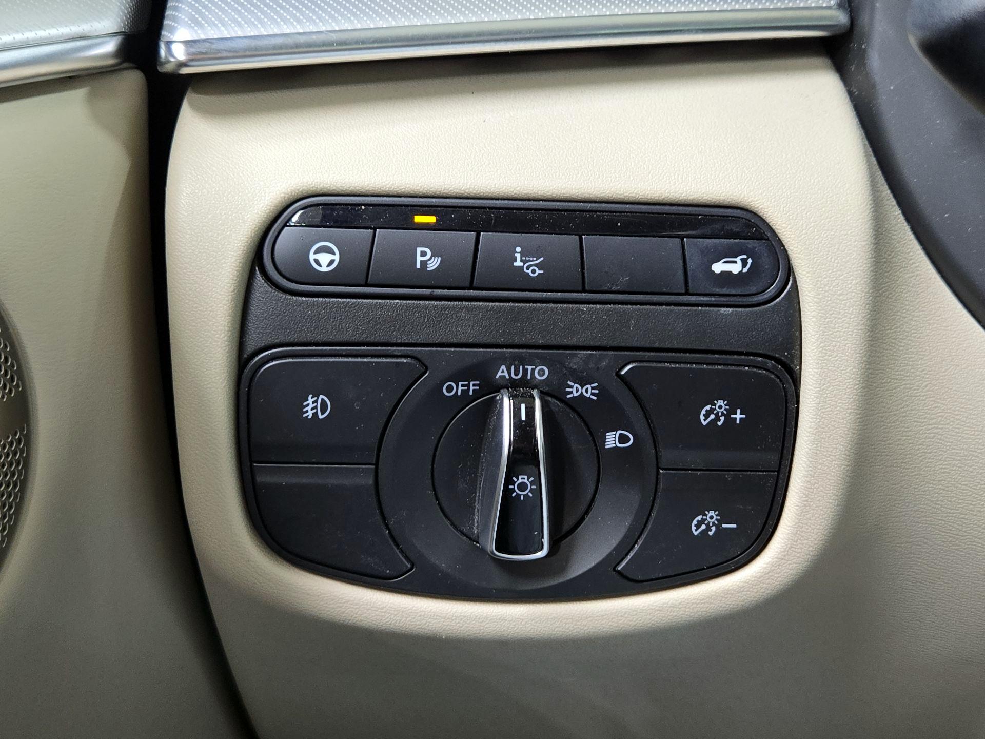 Thumbnail: 2022 INFINITI QX50 - 13