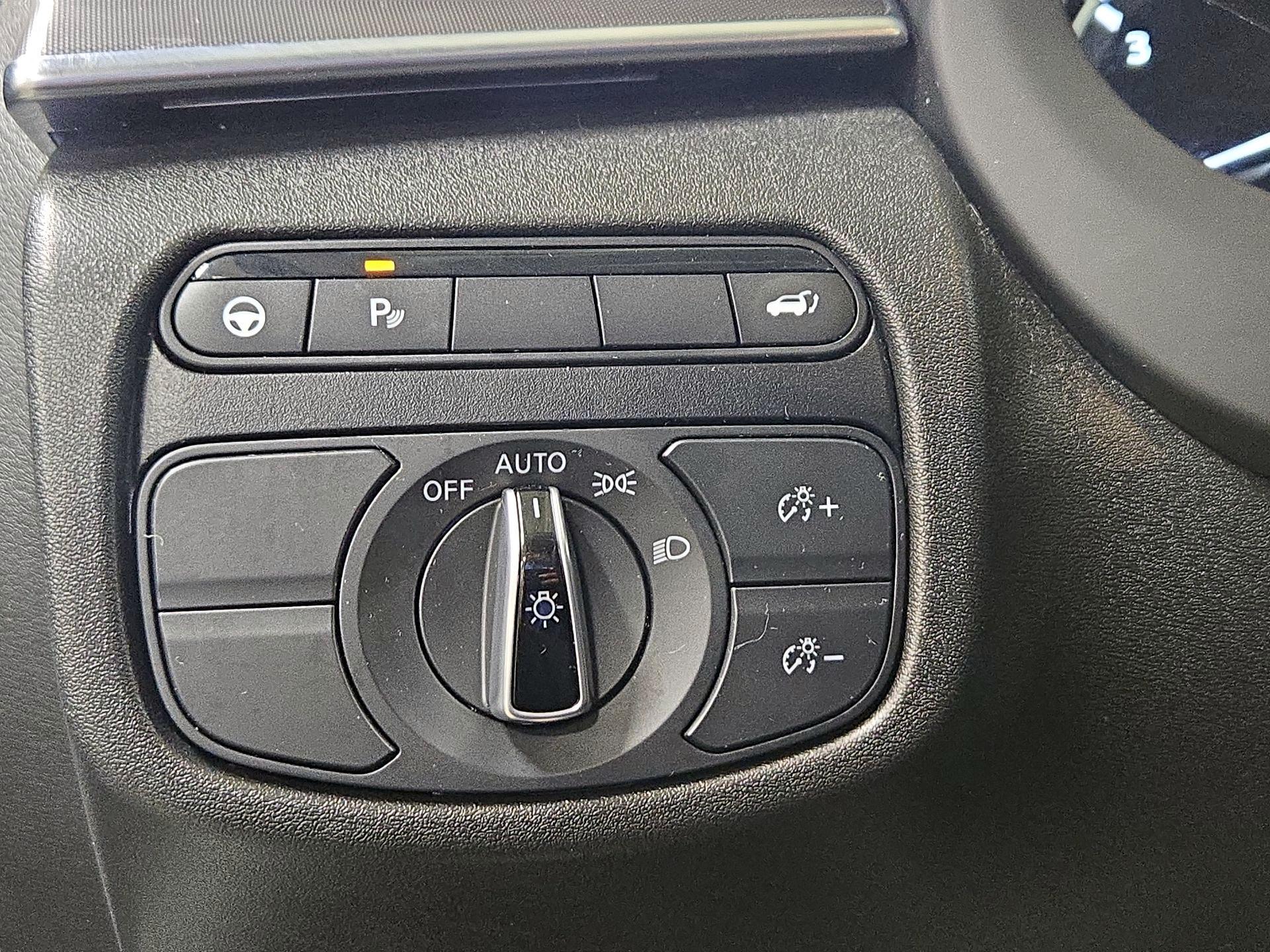 Thumbnail: 2023 INFINITI QX50 - 13