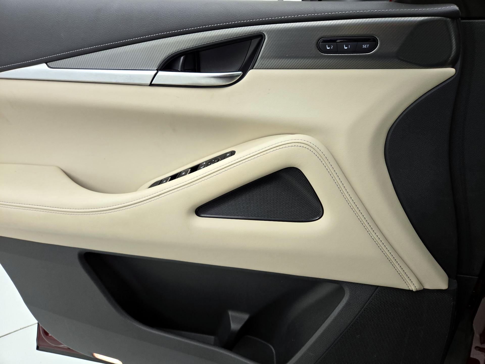 Thumbnail: 2023 INFINITI QX60 - 12