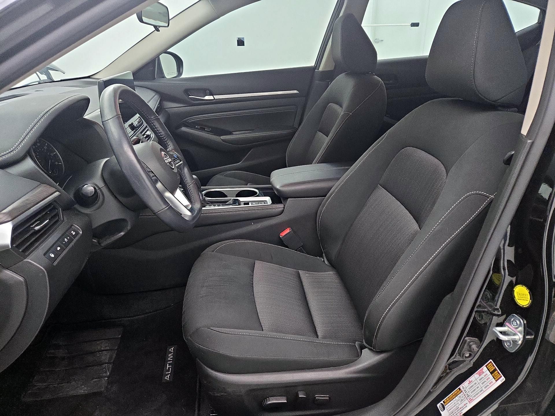 Thumbnail: 2023 Nissan Altima - 11