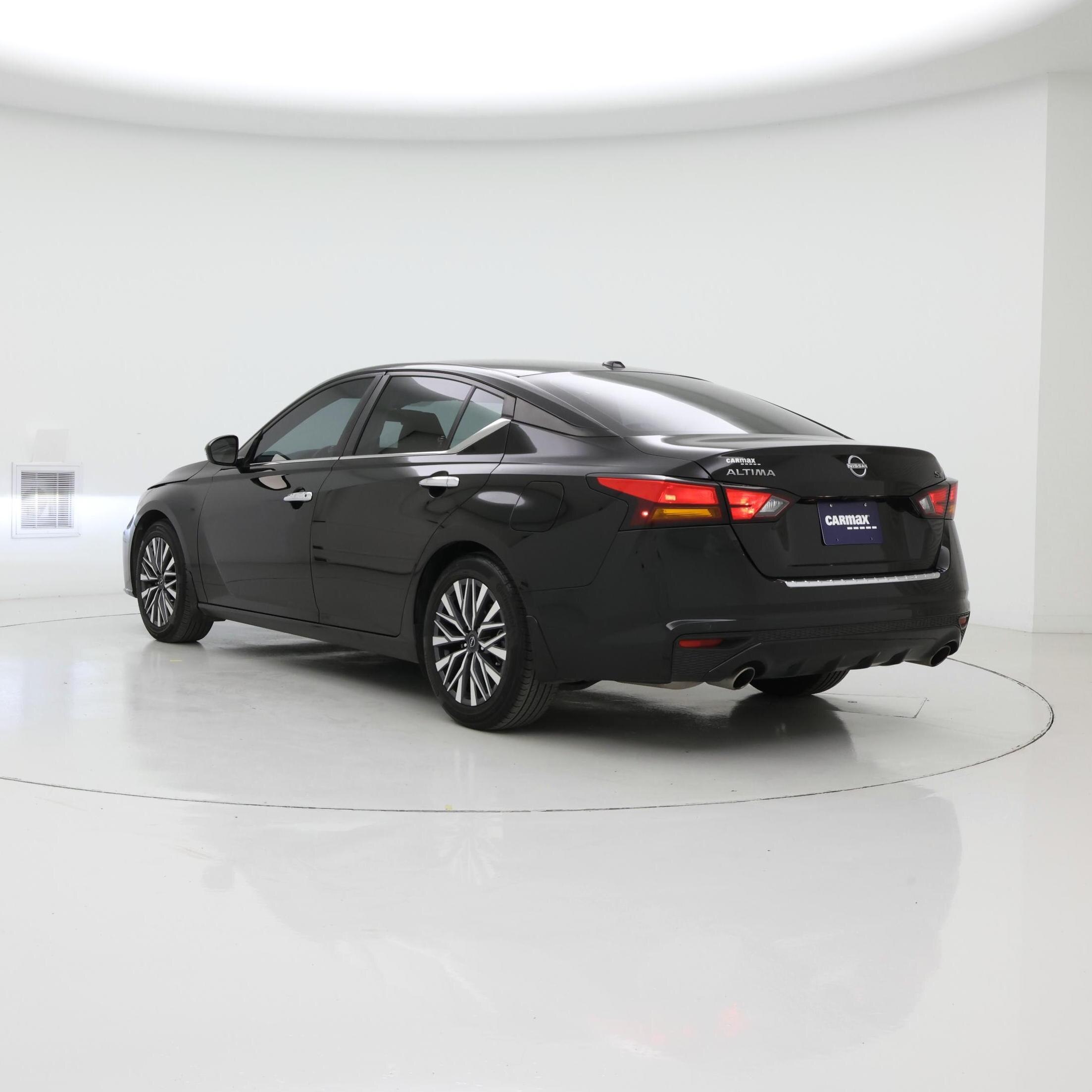 Thumbnail: 2023 Nissan Altima - 2