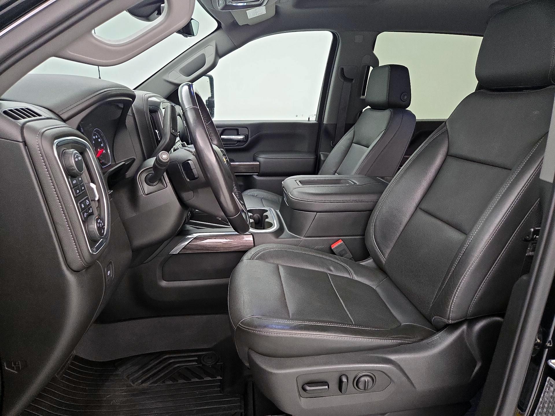 Thumbnail: 2020 Chevrolet Silverado 3500 - 11