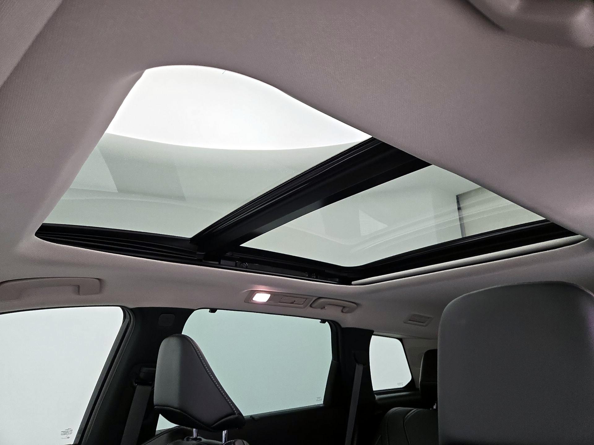 Thumbnail: 2023 INFINITI QX60 - 19